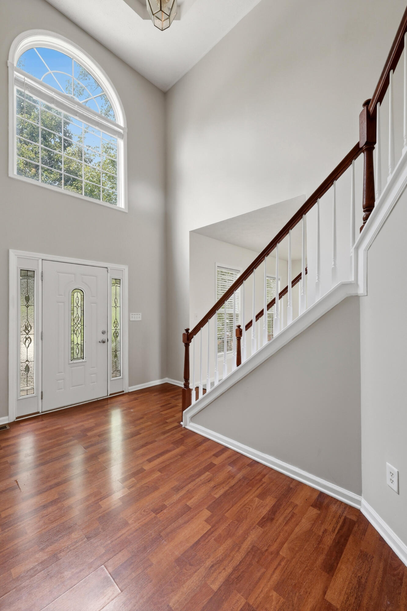 504 Thames Circle Property Photo 8