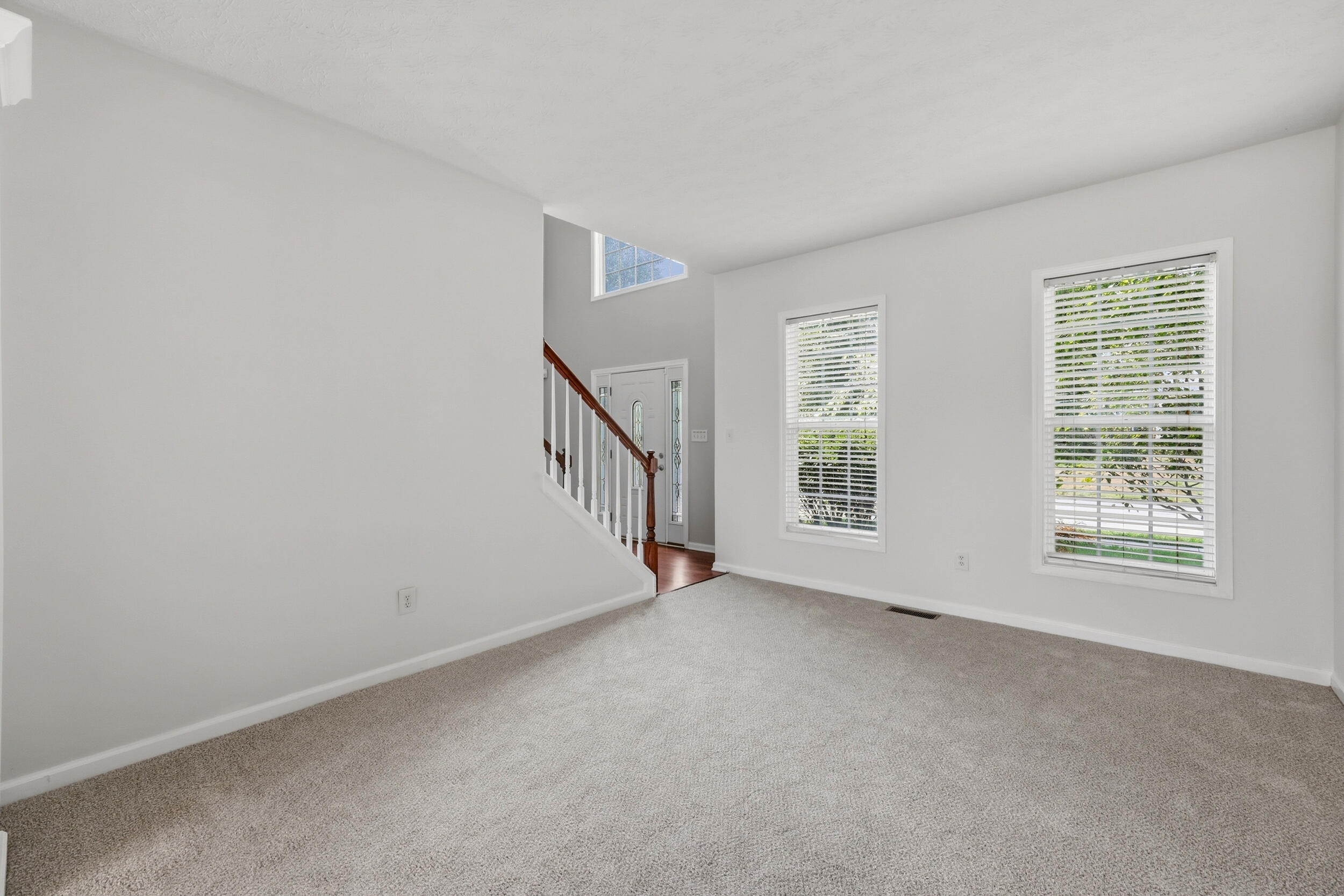504 Thames Circle Property Photo 10