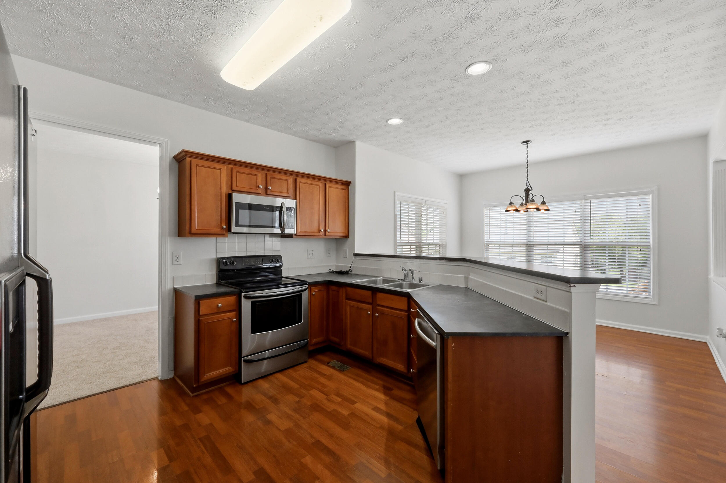 504 Thames Circle Property Photo 17