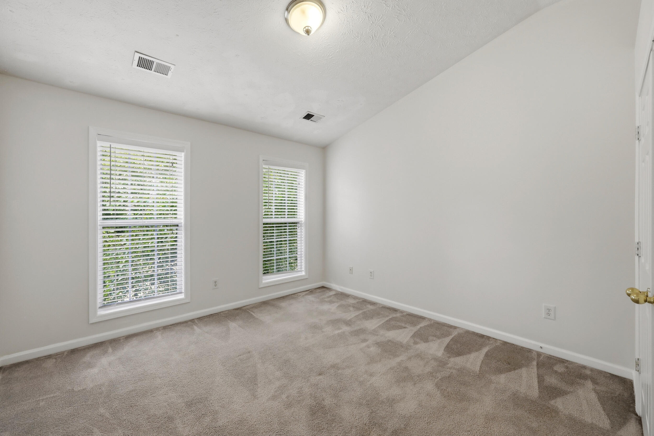 504 Thames Circle Property Photo 36