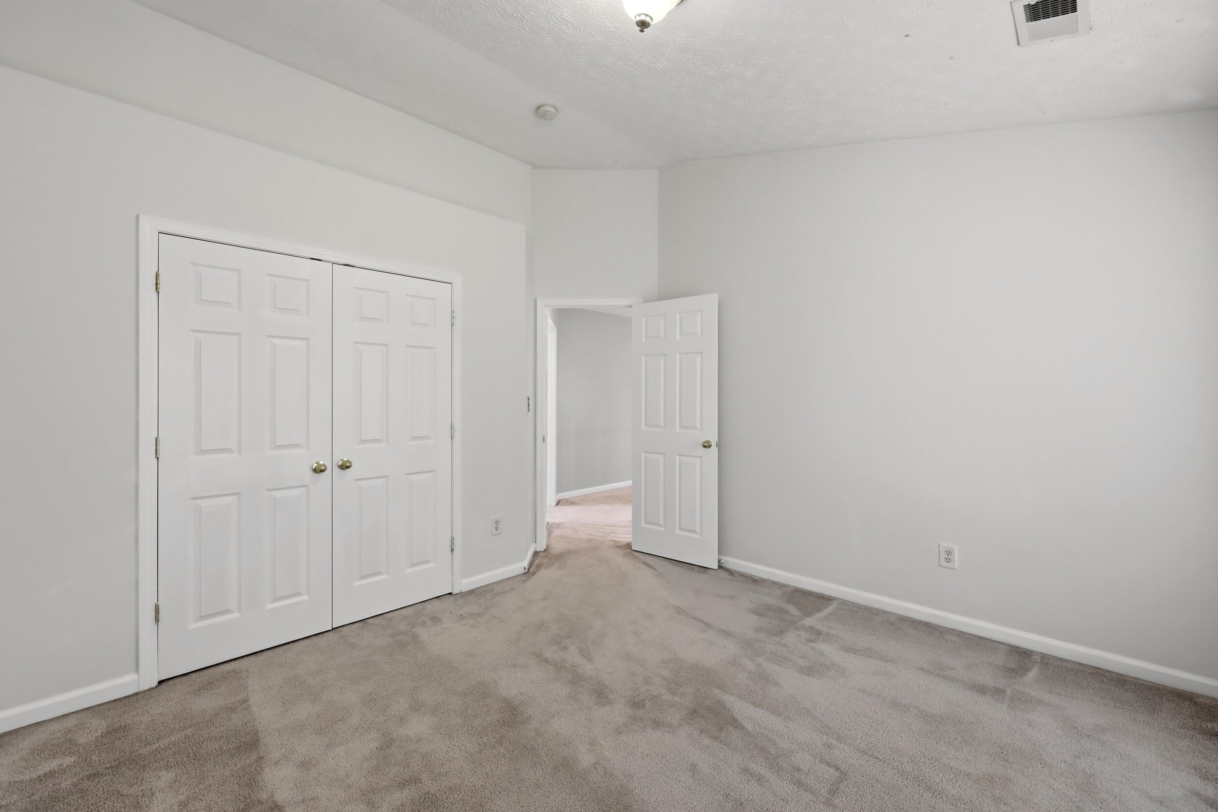 504 Thames Circle Property Photo 37