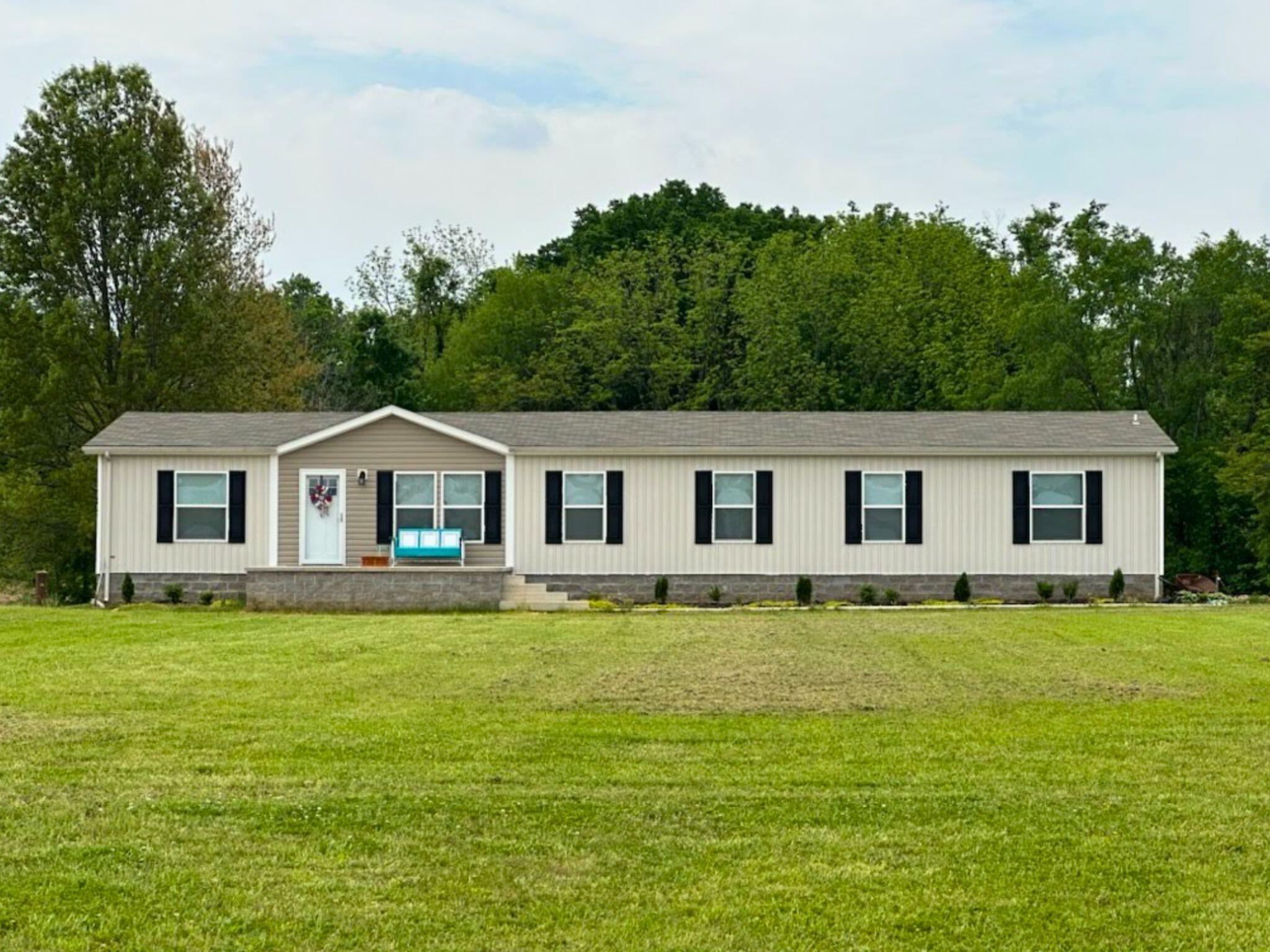 1397 Watts Road Property Photo 5