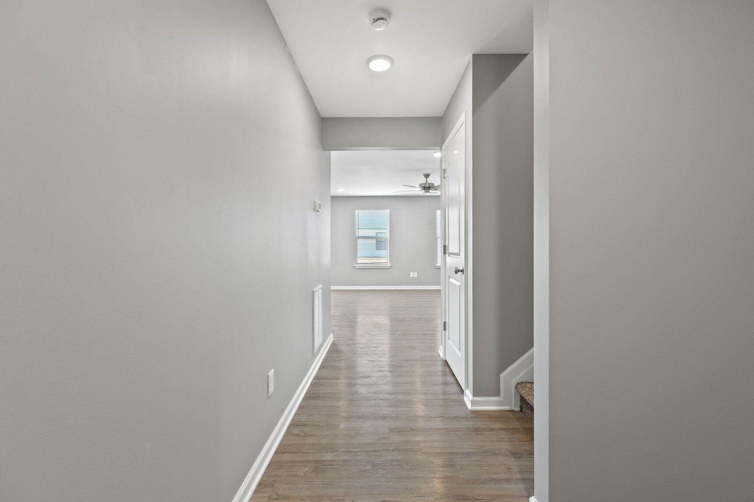 6089 Arbor Wds Way Property Photo 2