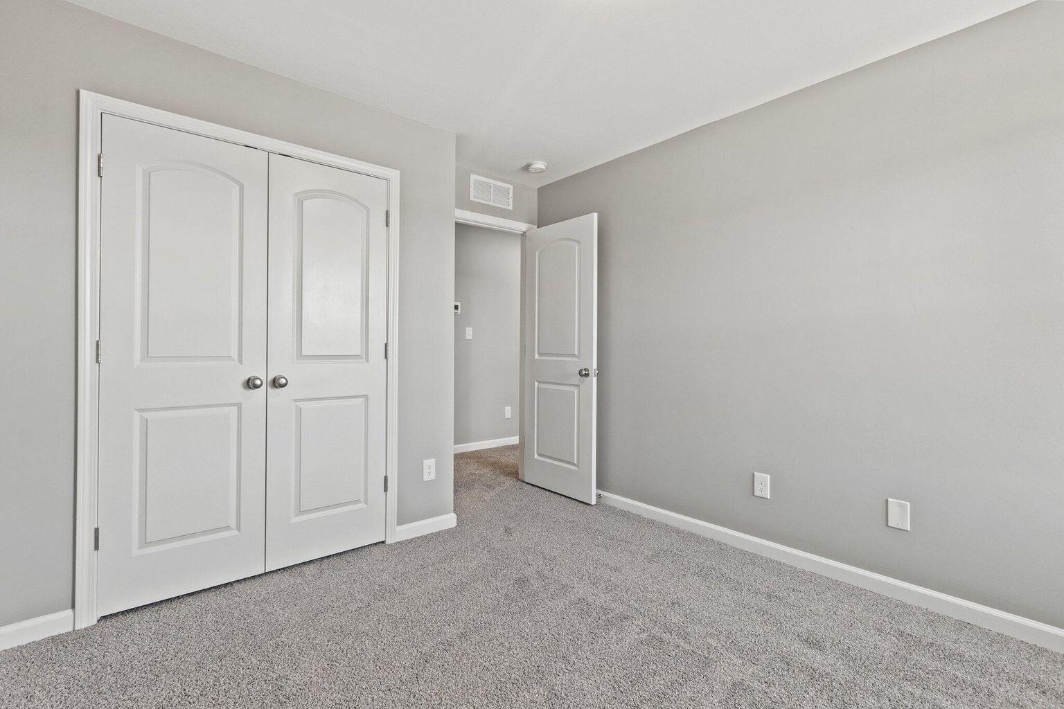 6089 Arbor Wds Way Property Photo 31