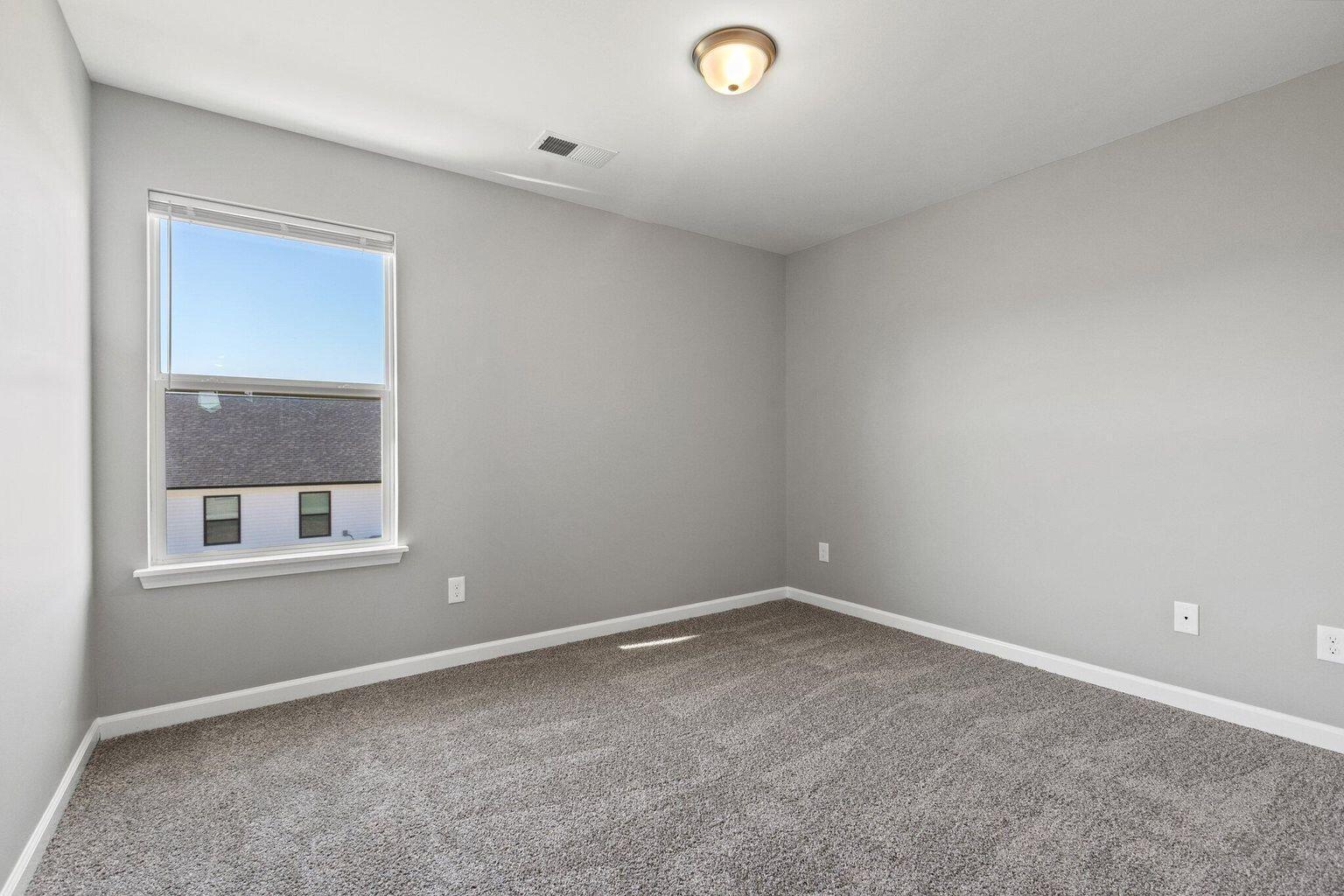 6089 Arbor Wds Way Property Photo 32