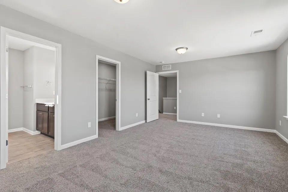 6089 Arbor Wds Way Property Photo 35