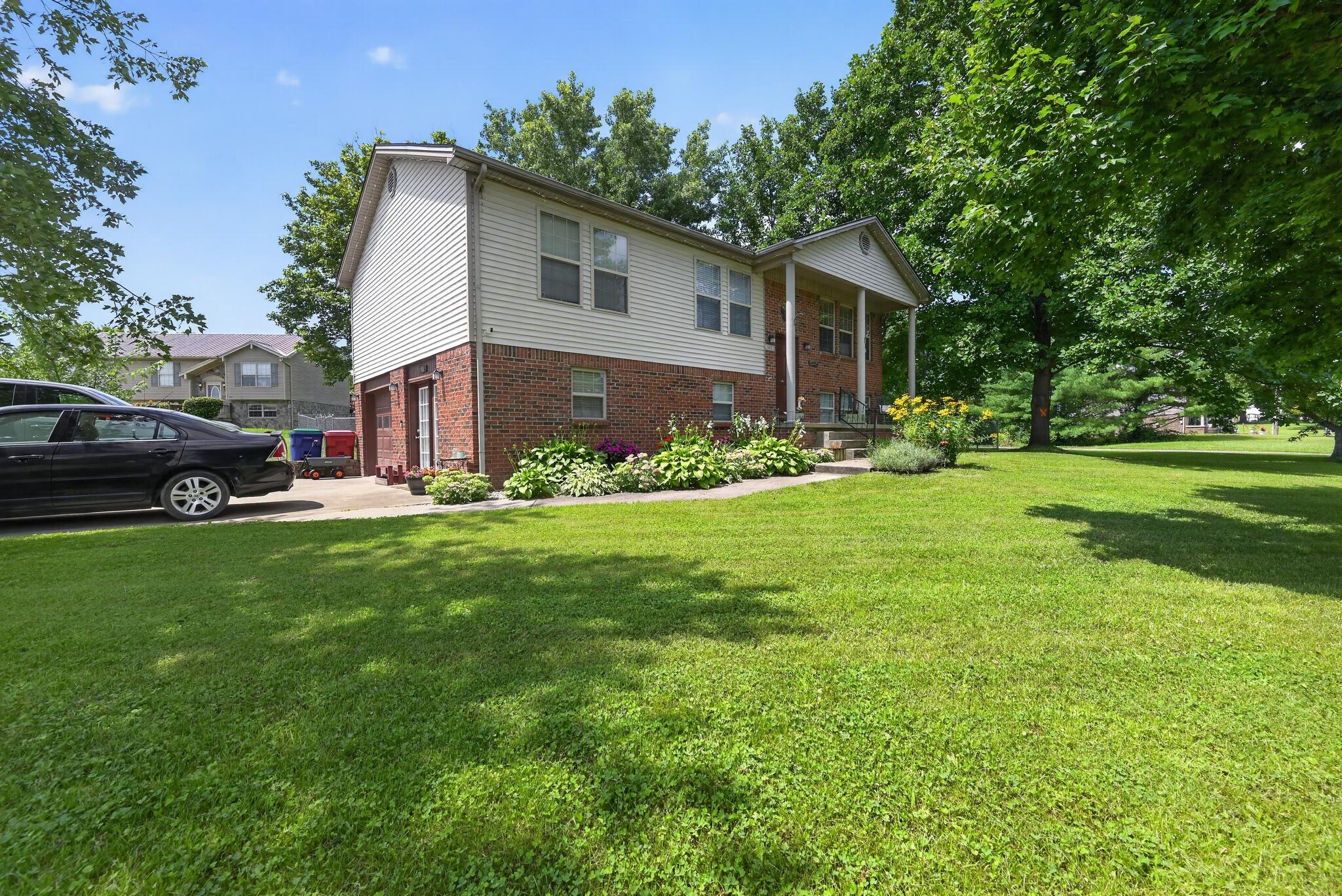 501 Scenic View Circle Property Photo 4