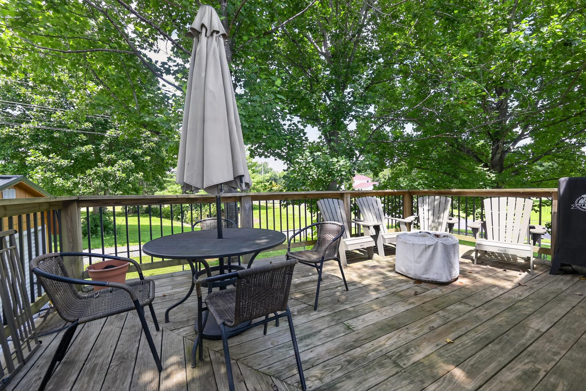 501 Scenic View Circle Property Photo 8
