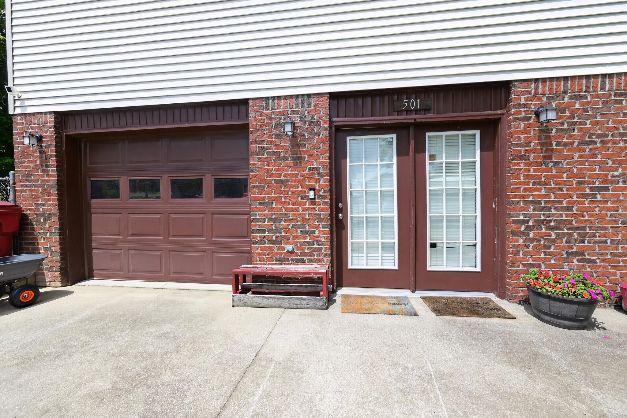 501 Scenic View Circle Property Photo 11