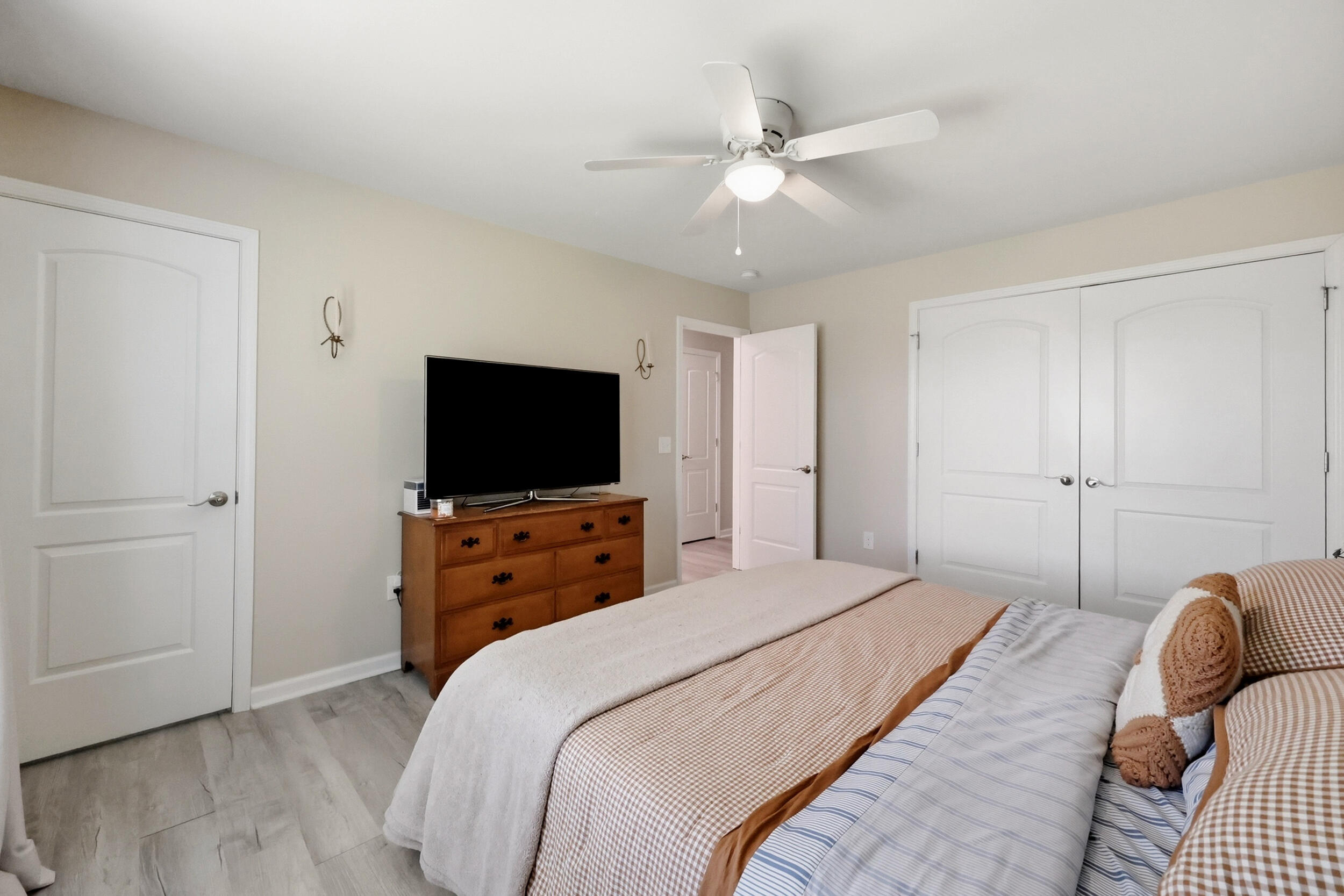 373 Village Drive Property Photo 19
