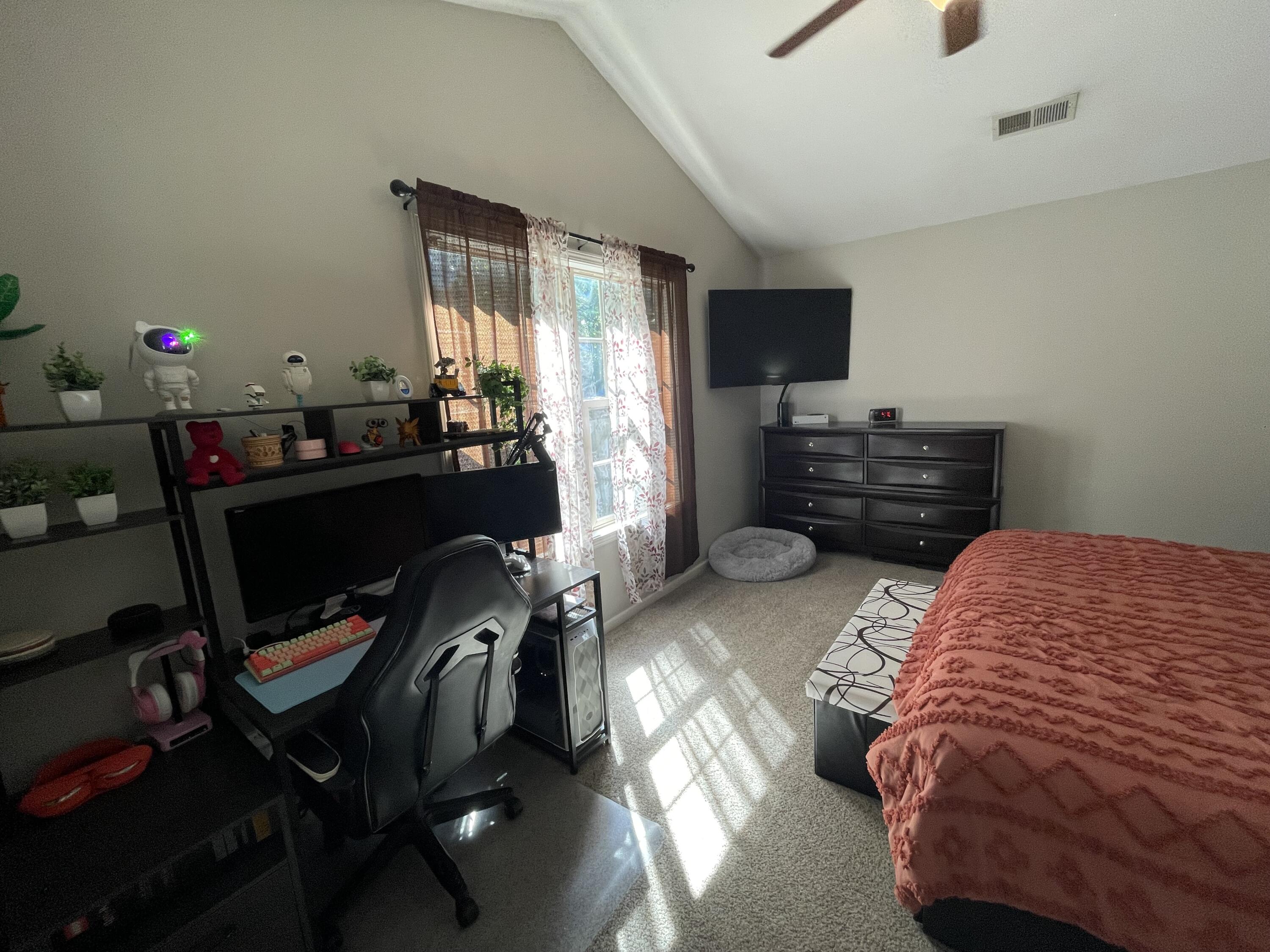 118 Back Stretch Drive Property Photo 16