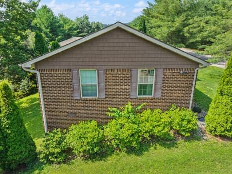 201 Pinecrest Court Property Photo 43