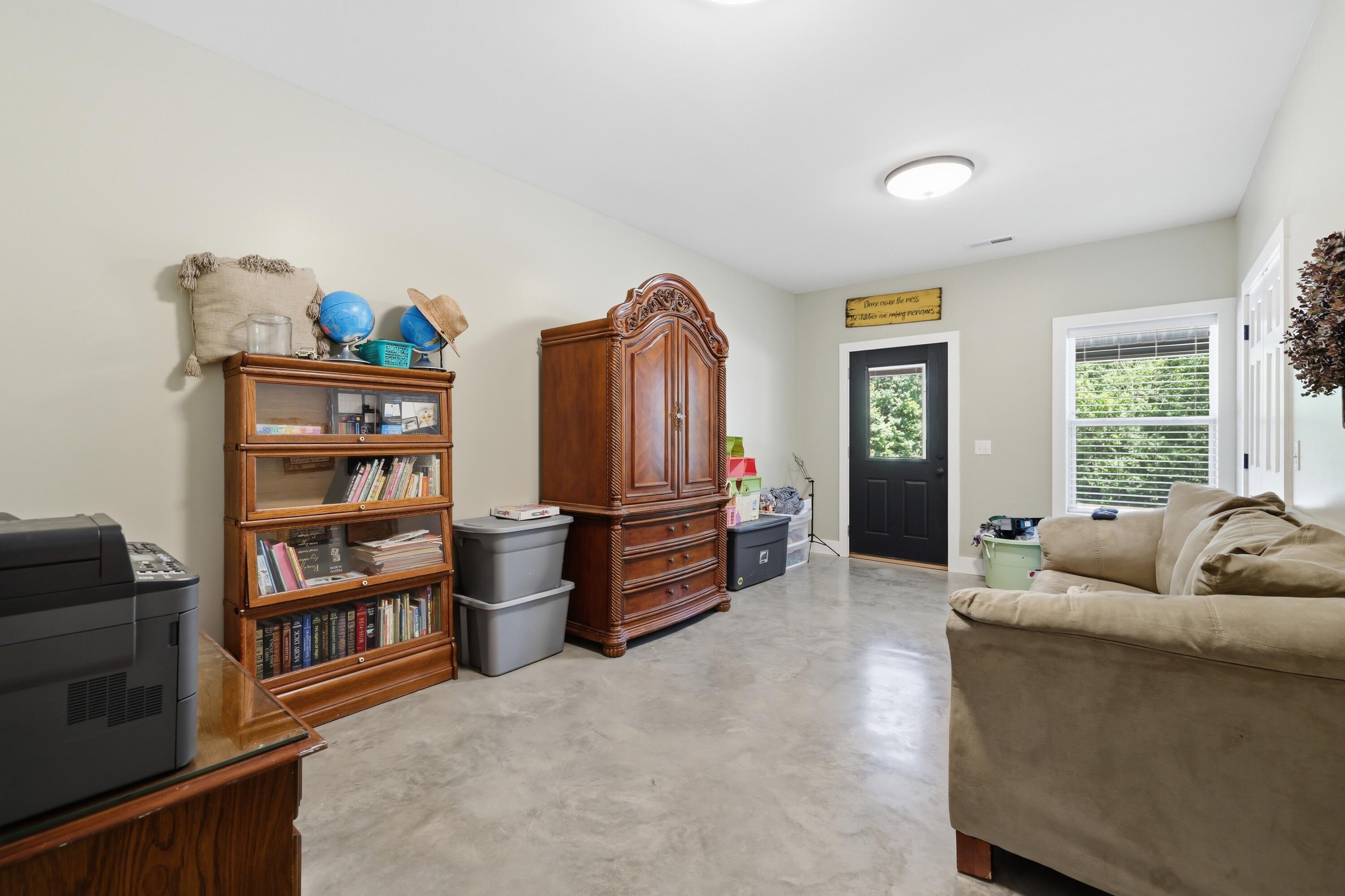 5279 E State Line Road Property Photo 24