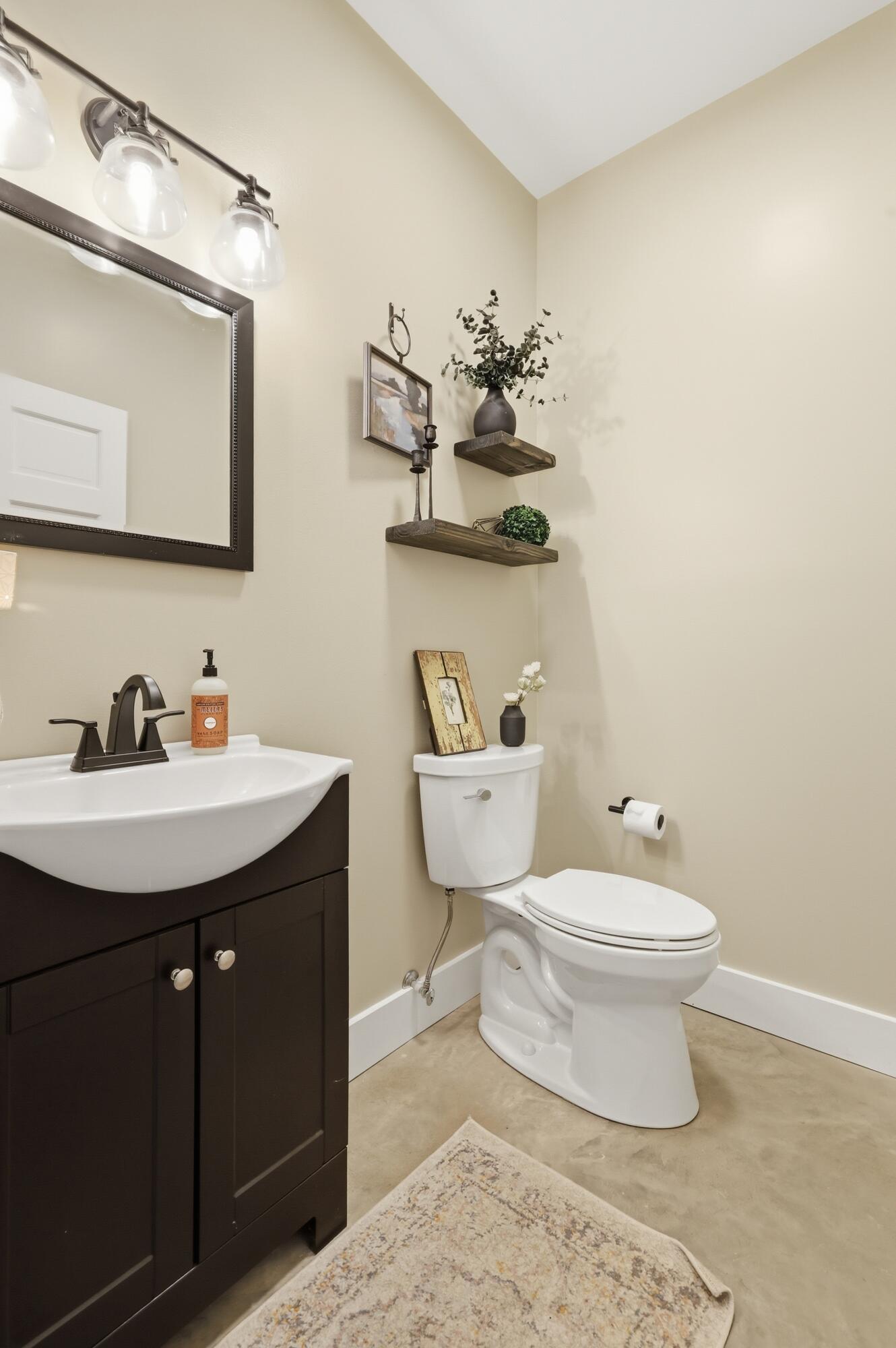 5279 E State Line Road Property Photo 25