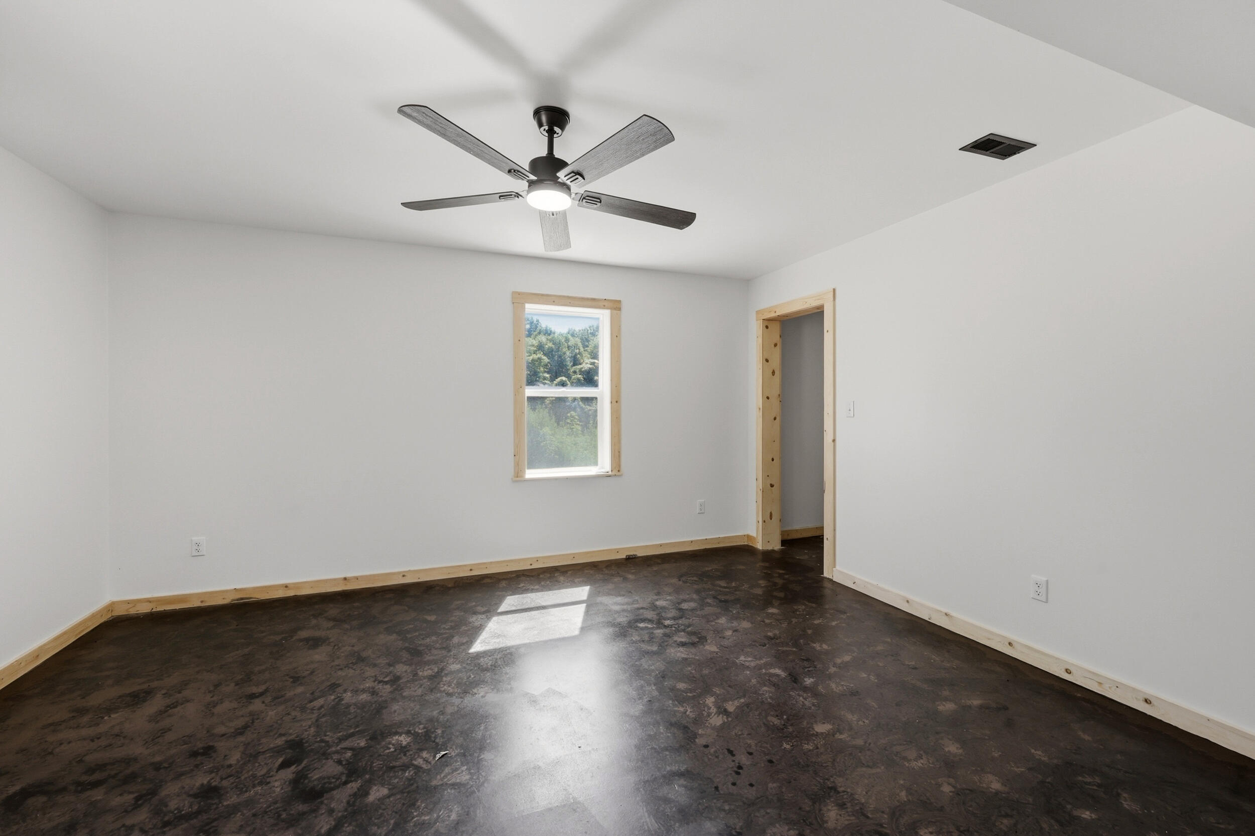 1846 Cream Ridge Road Property Photo 19