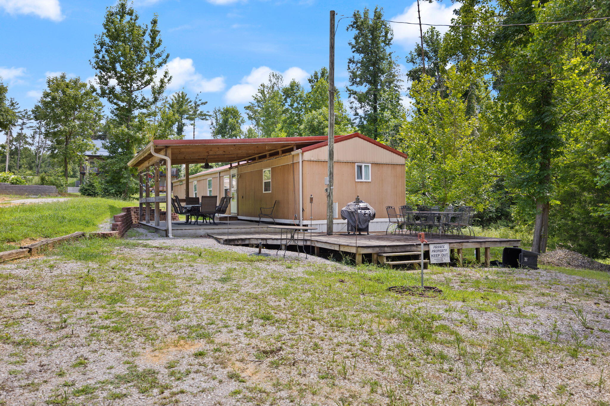 121 Shinbone Drive Property Photo 3