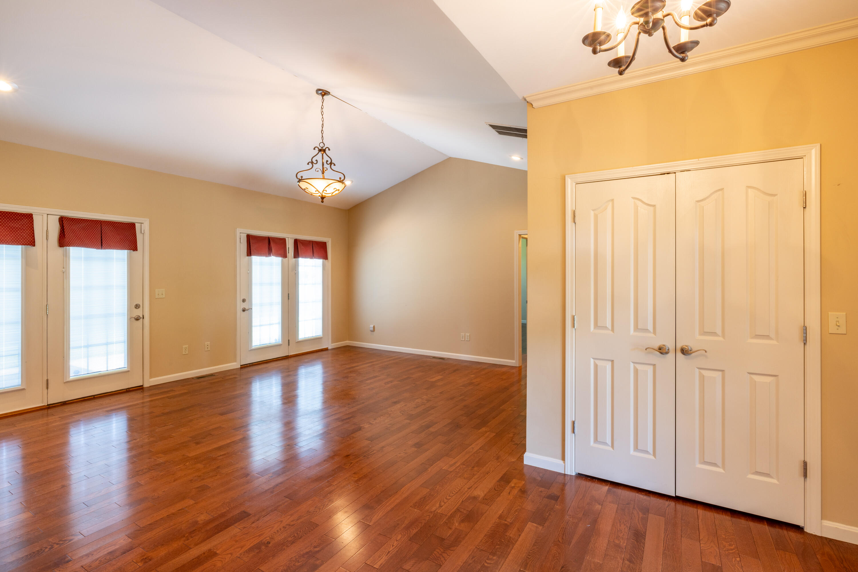 263 Keith Drive Property Photo 5