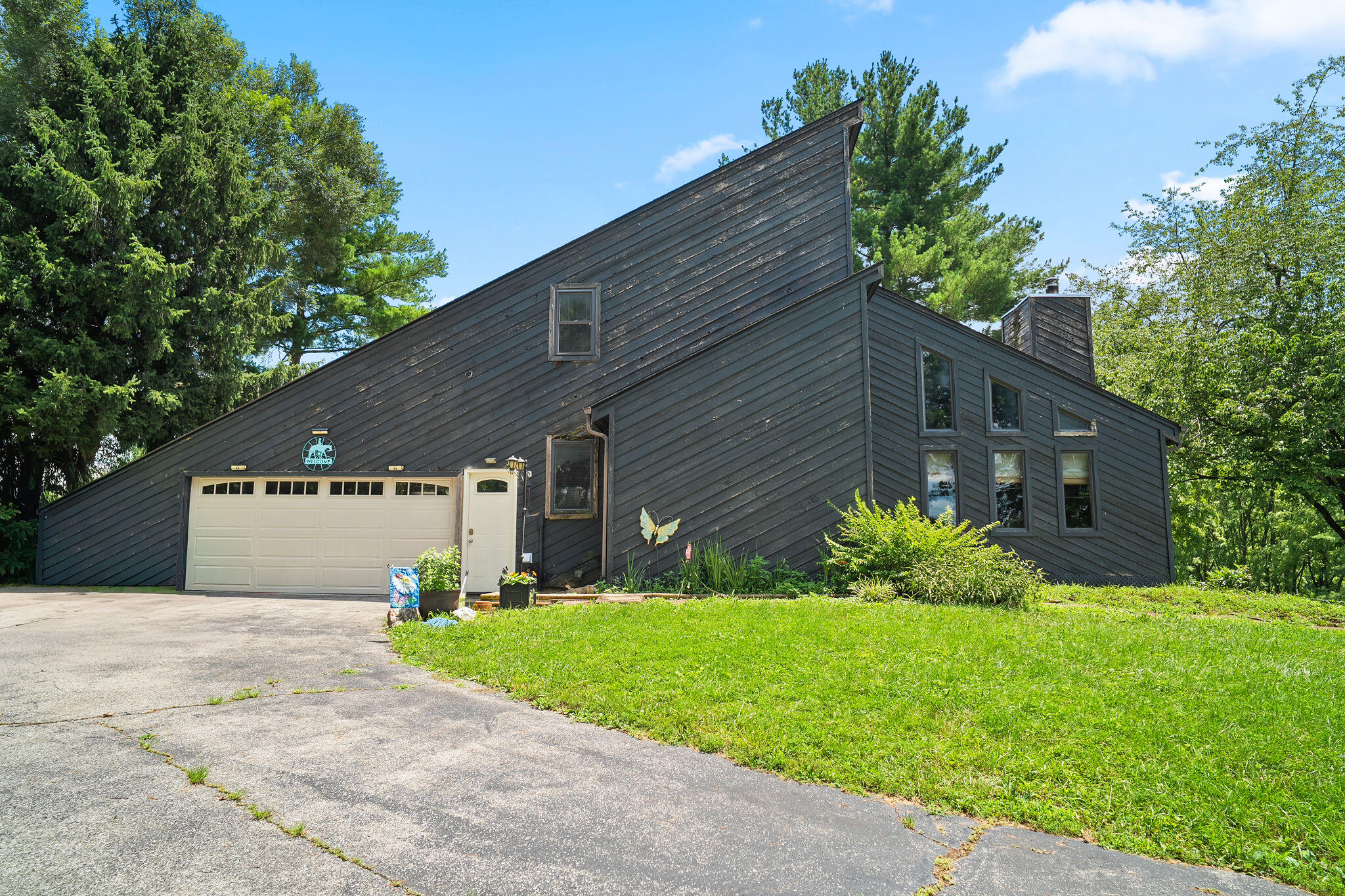 1024 Flanagan Station Road Property Photo 1