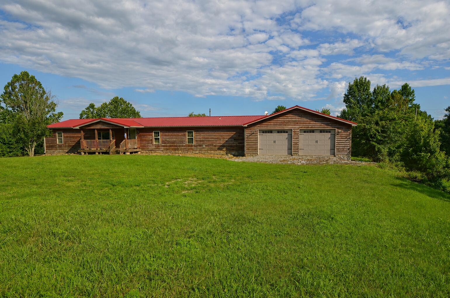 130 Manns Road Property Photo 1