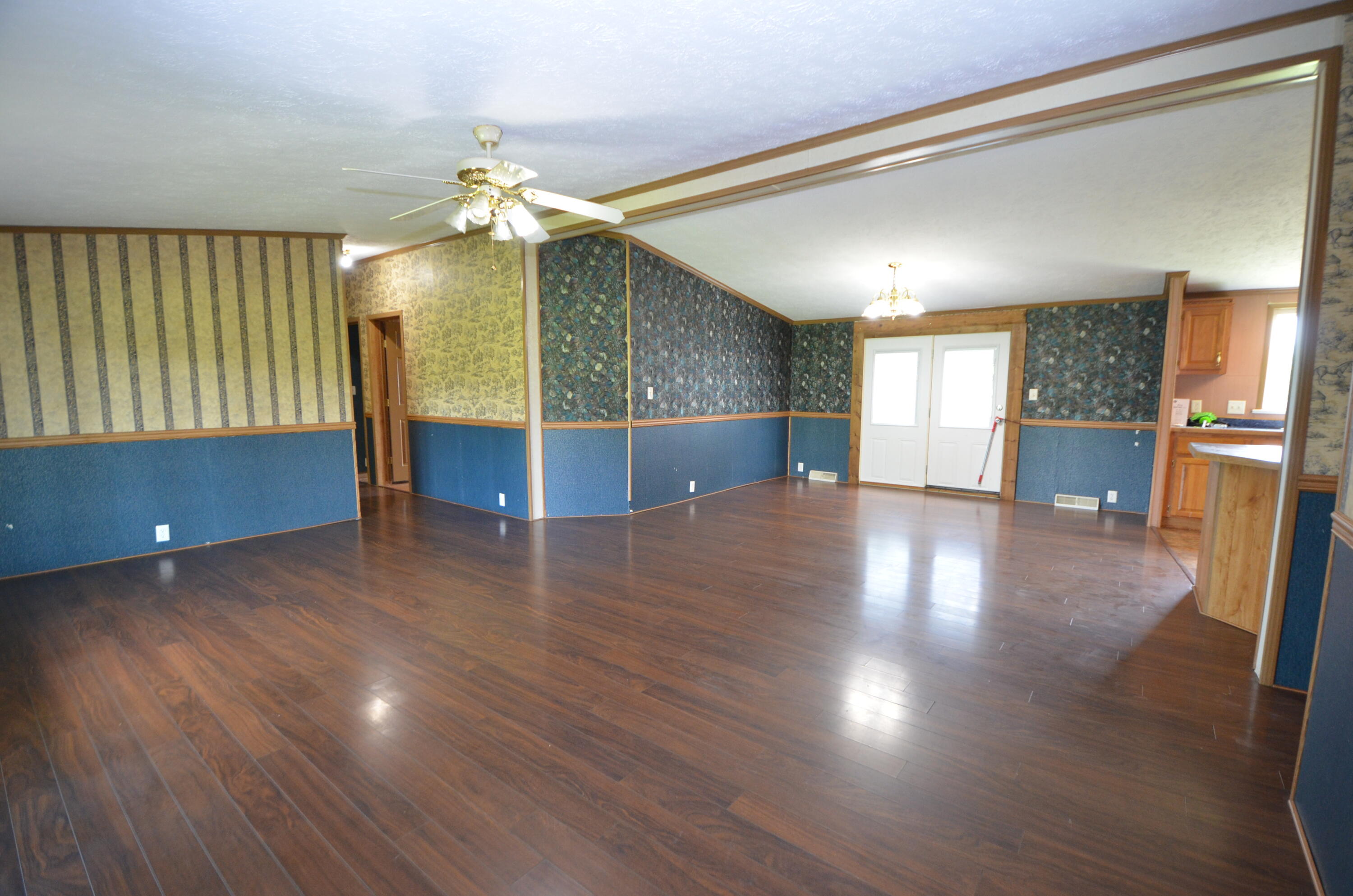 130 Manns Road Property Photo 3
