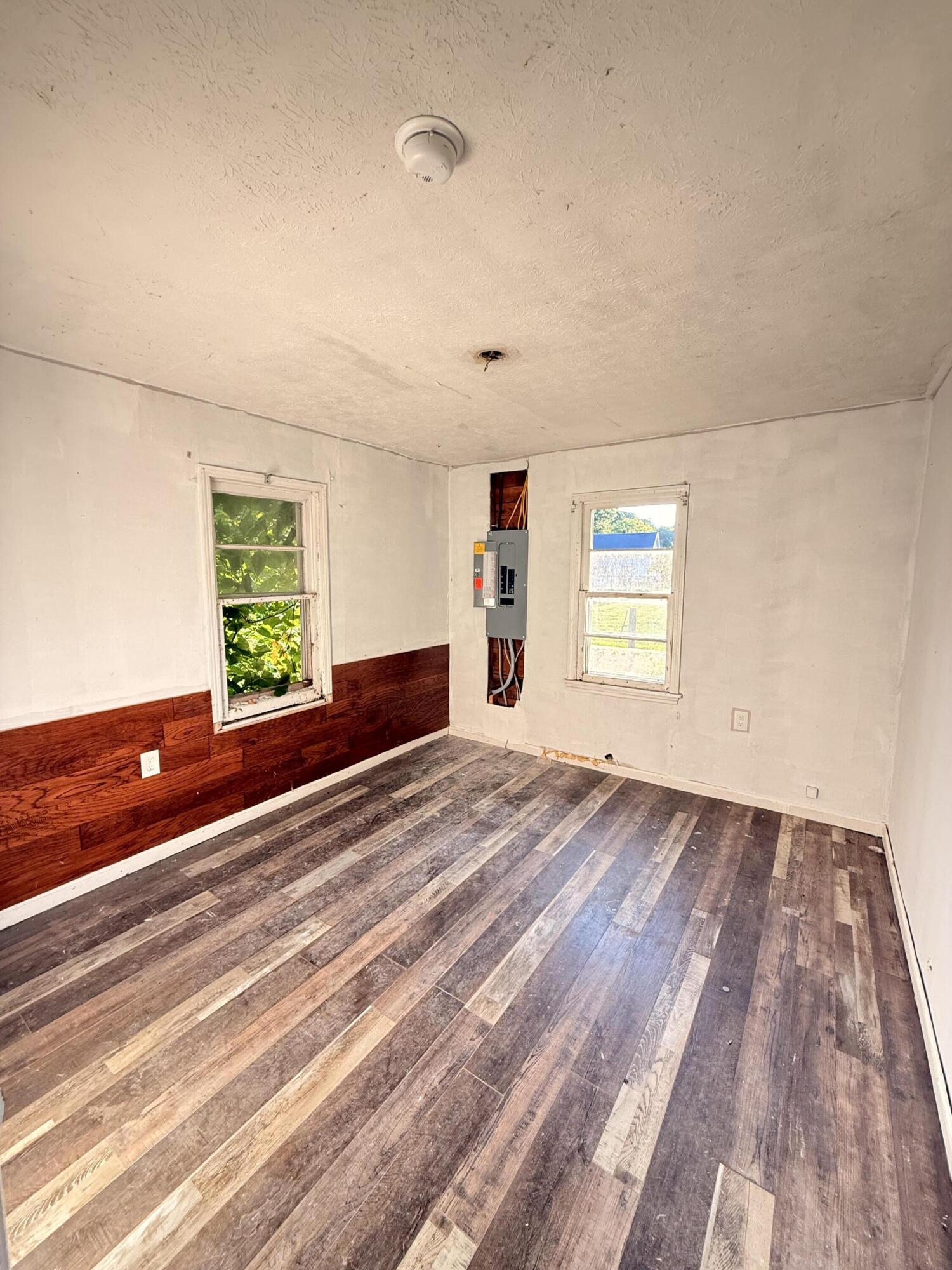 1481 Maxey Valley Road Property Photo 6