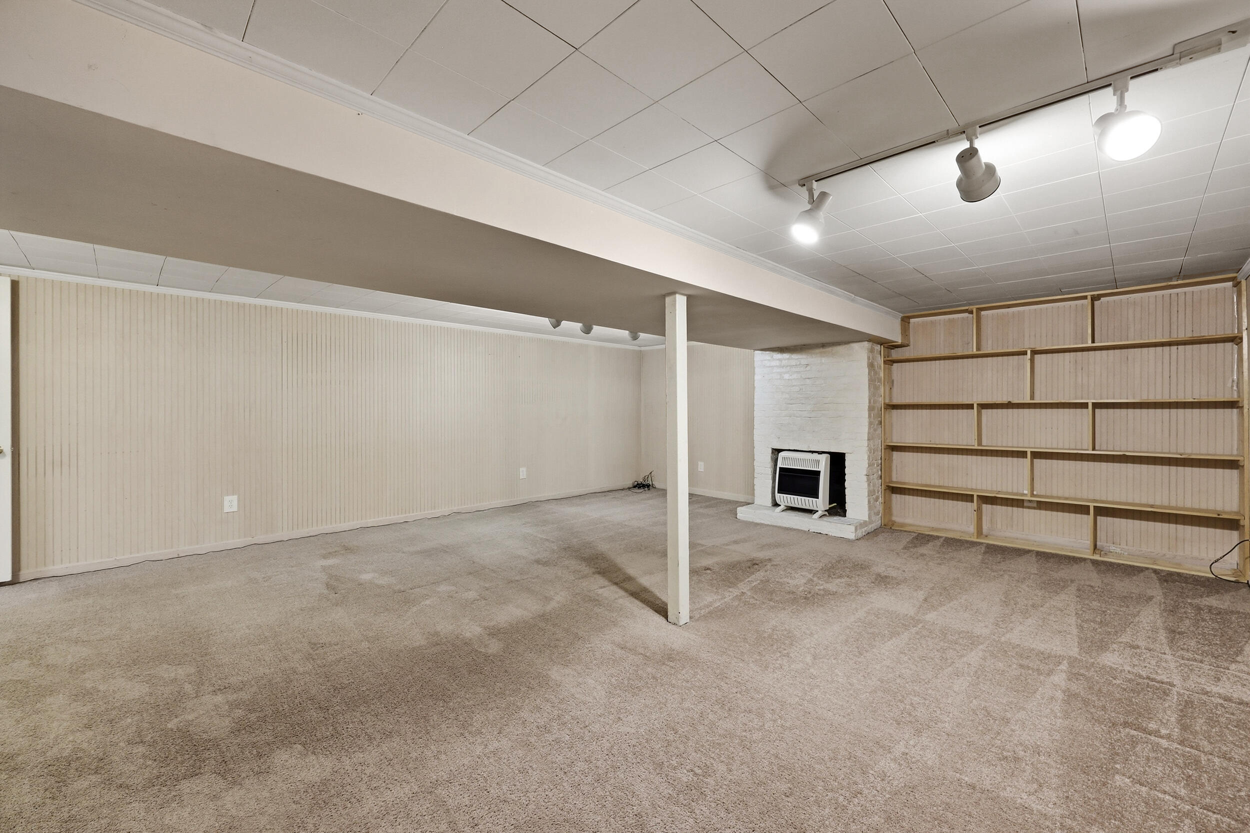 1736 Gleneagles Drive Property Photo 32