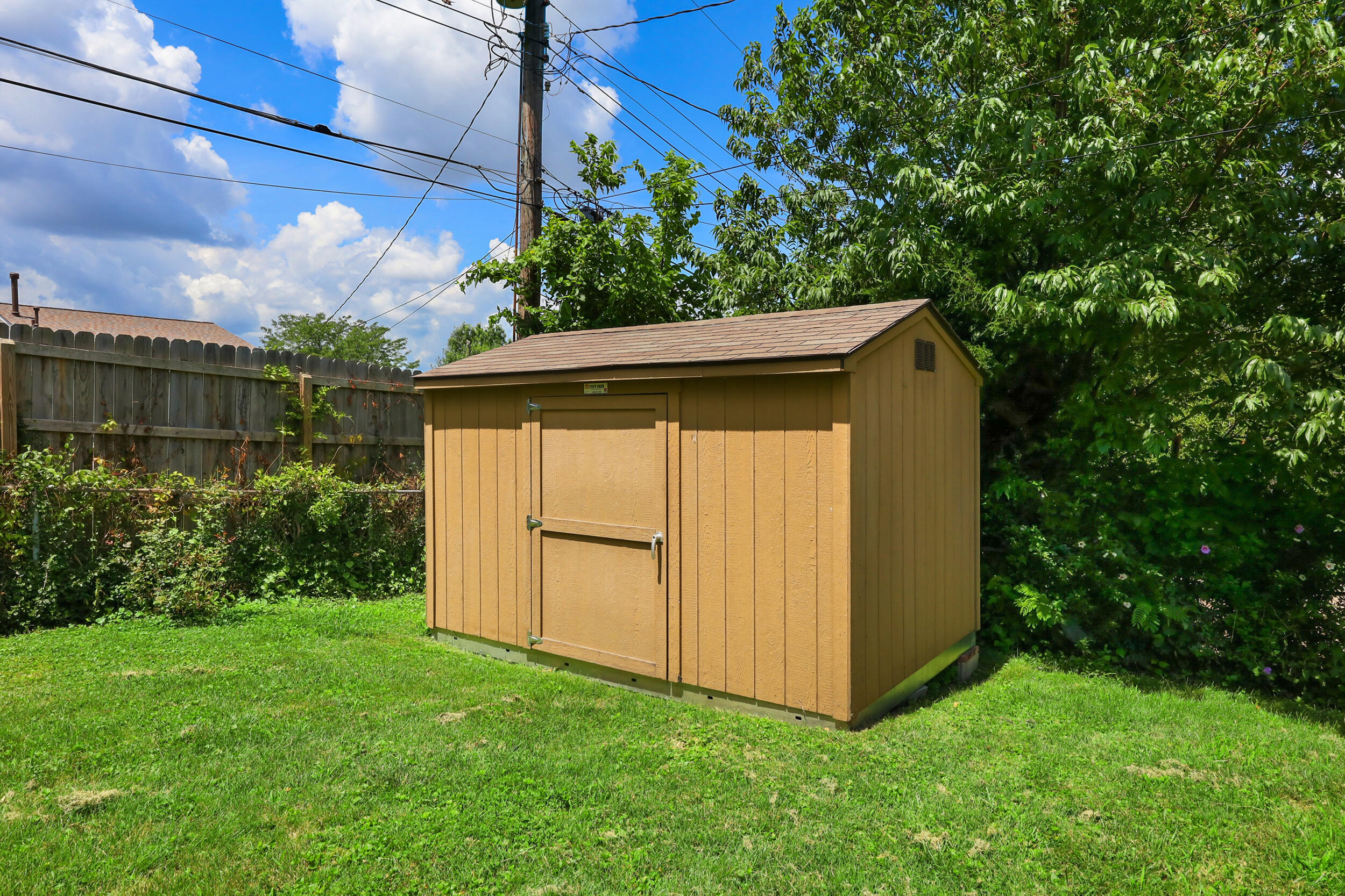 1736 Gleneagles Drive Property Photo 49