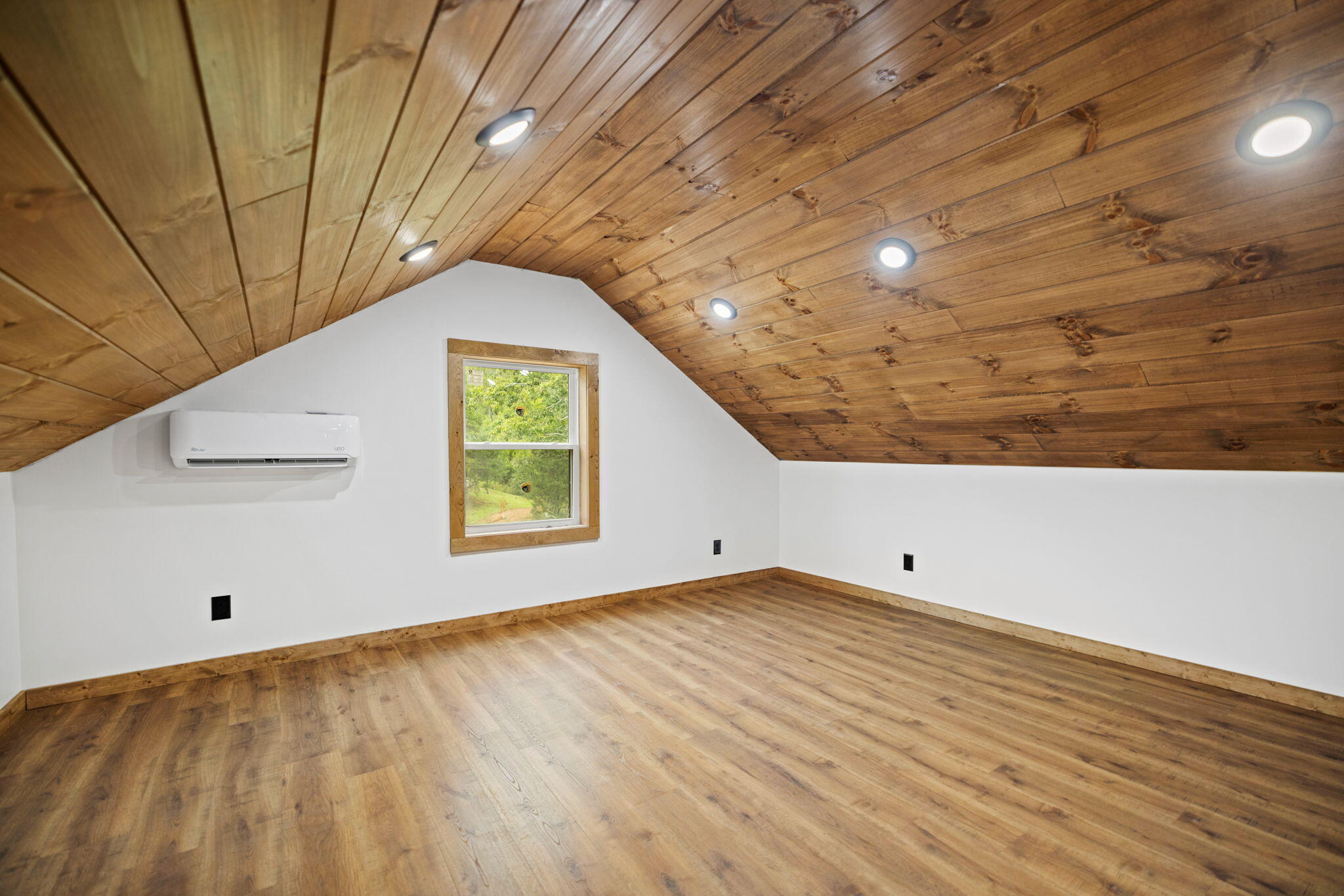 38 Hawks Point Road Property Photo 28