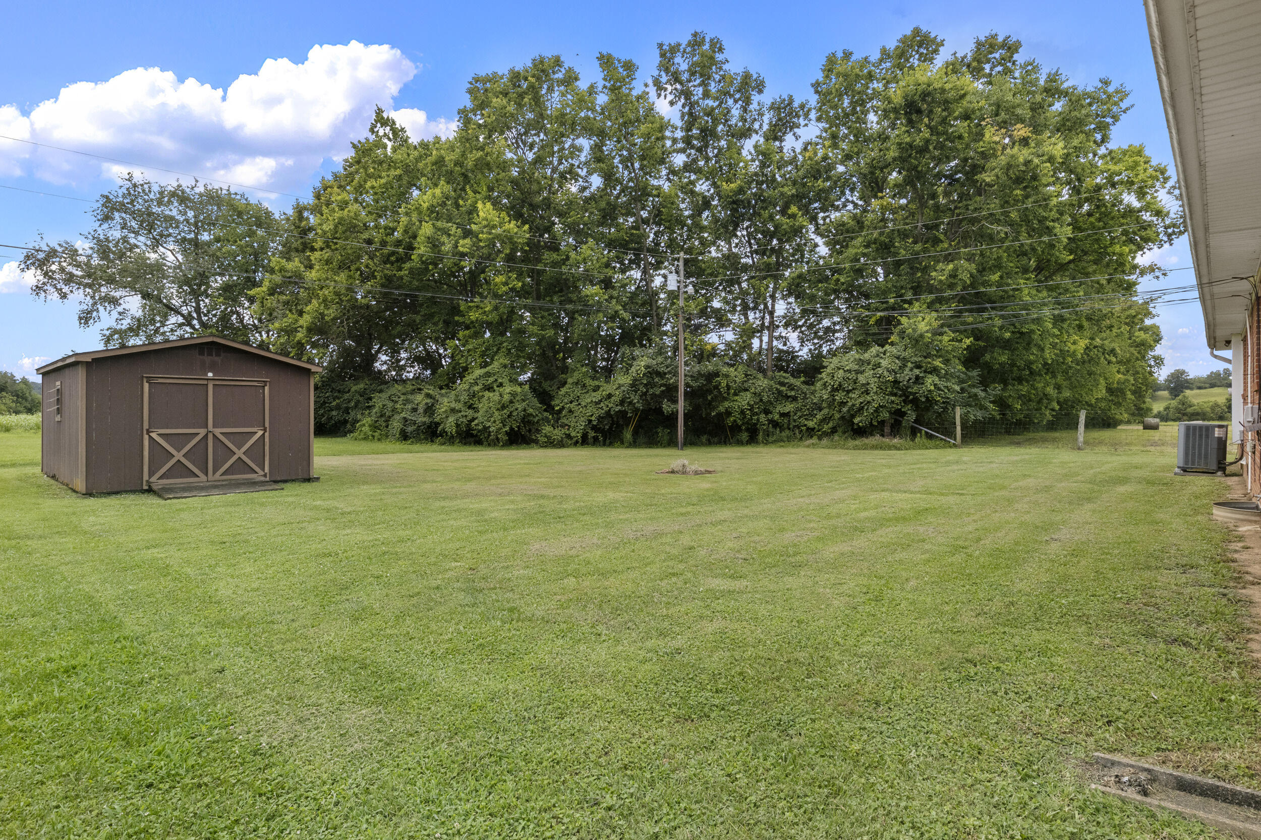 79 Pine Street Property Photo 7