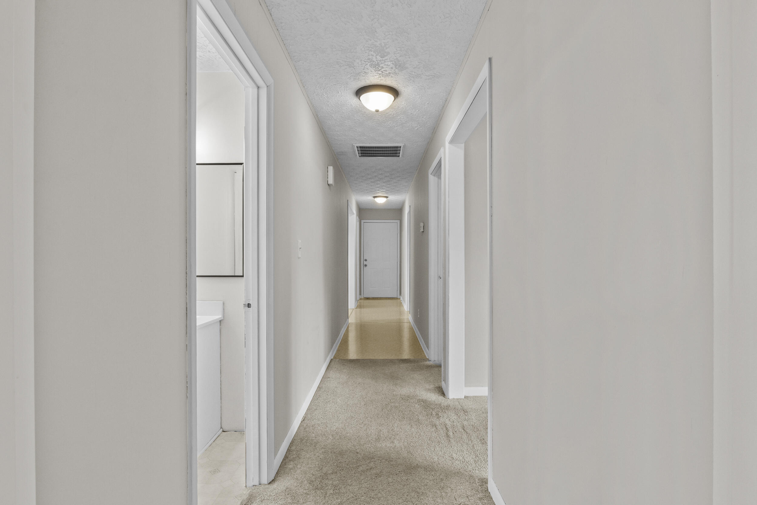 79 Pine Street Property Photo 22