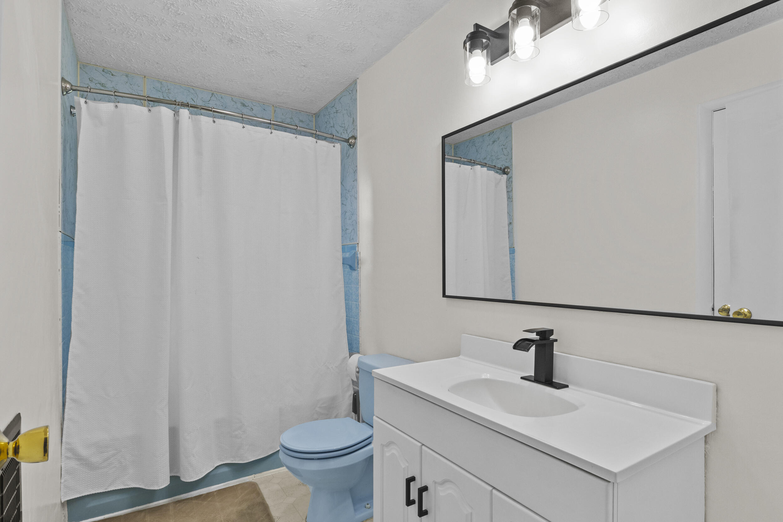 79 Pine Street Property Photo 23