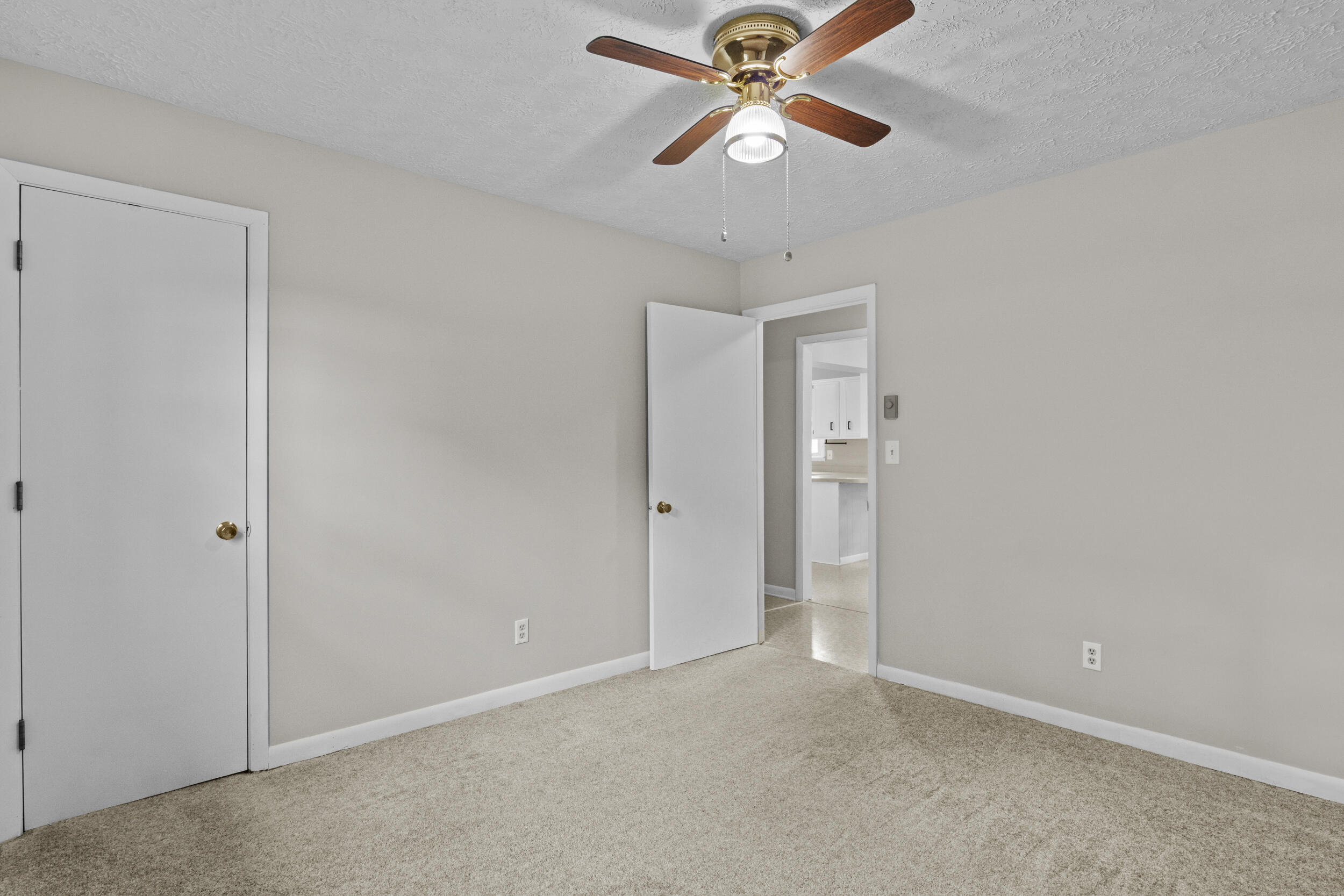 79 Pine Street Property Photo 35