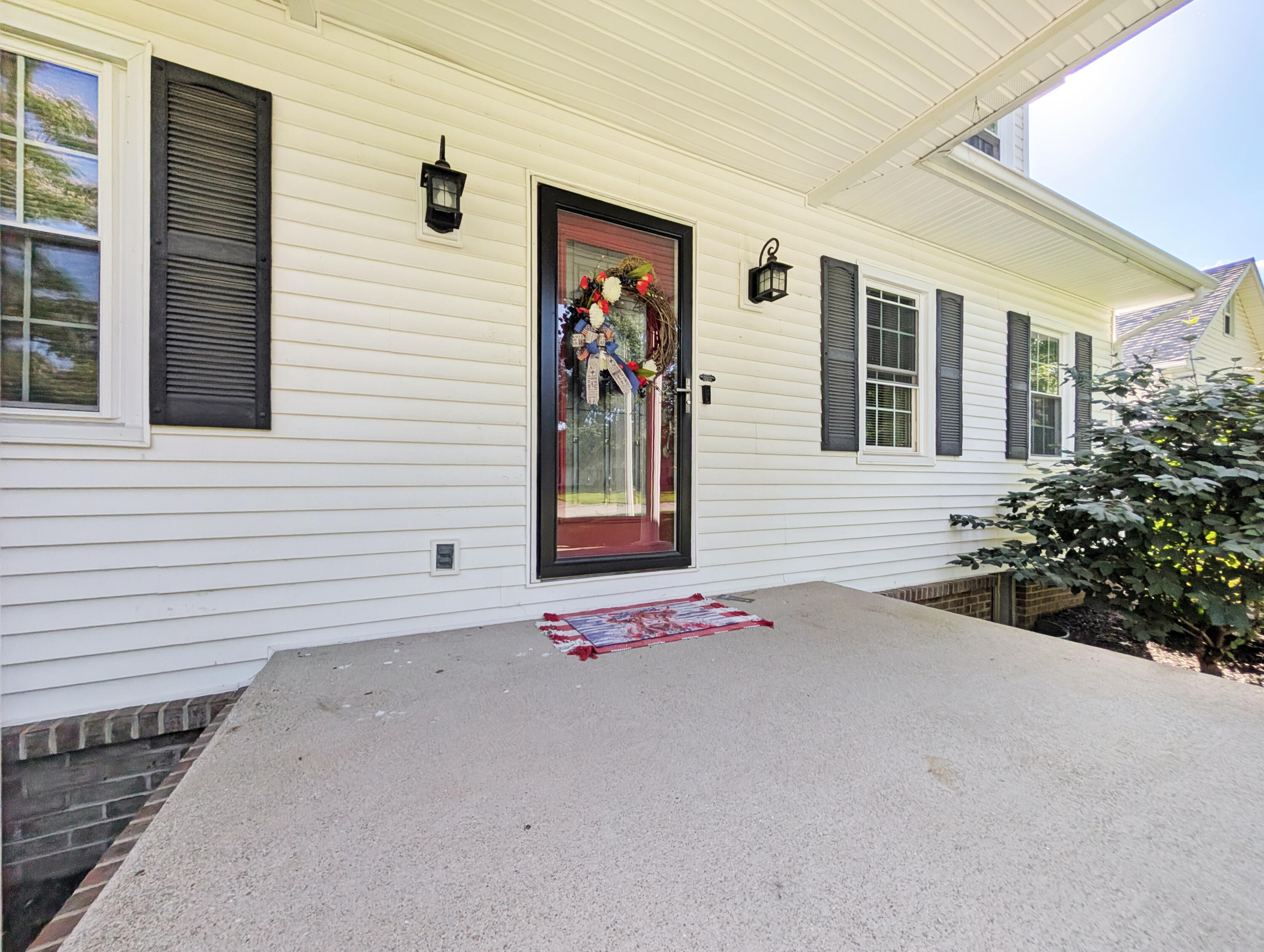 200 W Fairway Drive Property Photo 8