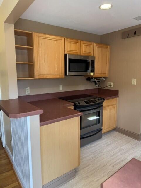 1724 Courtney Avenue Property Photo 4