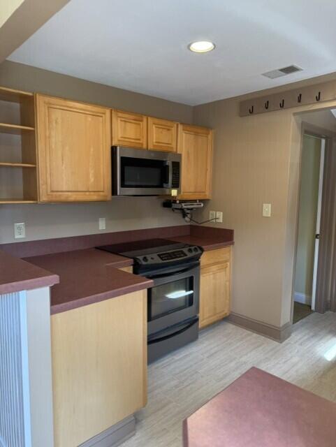 1724 Courtney Avenue Property Photo 5