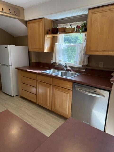 1724 Courtney Avenue Property Photo 8