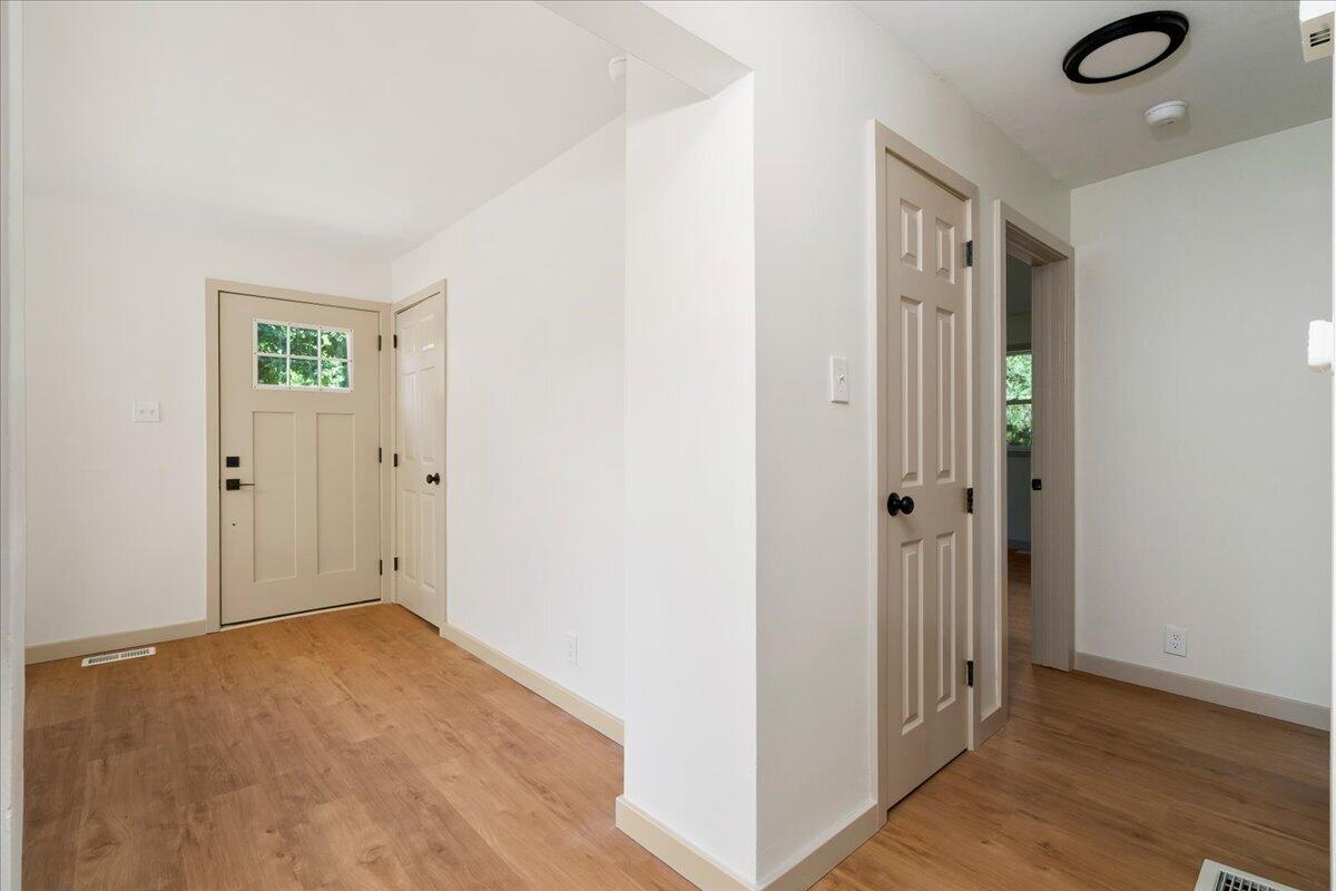 634 Cardinal Lane Property Photo 11