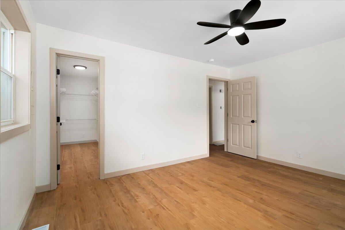 634 Cardinal Lane Property Photo 13