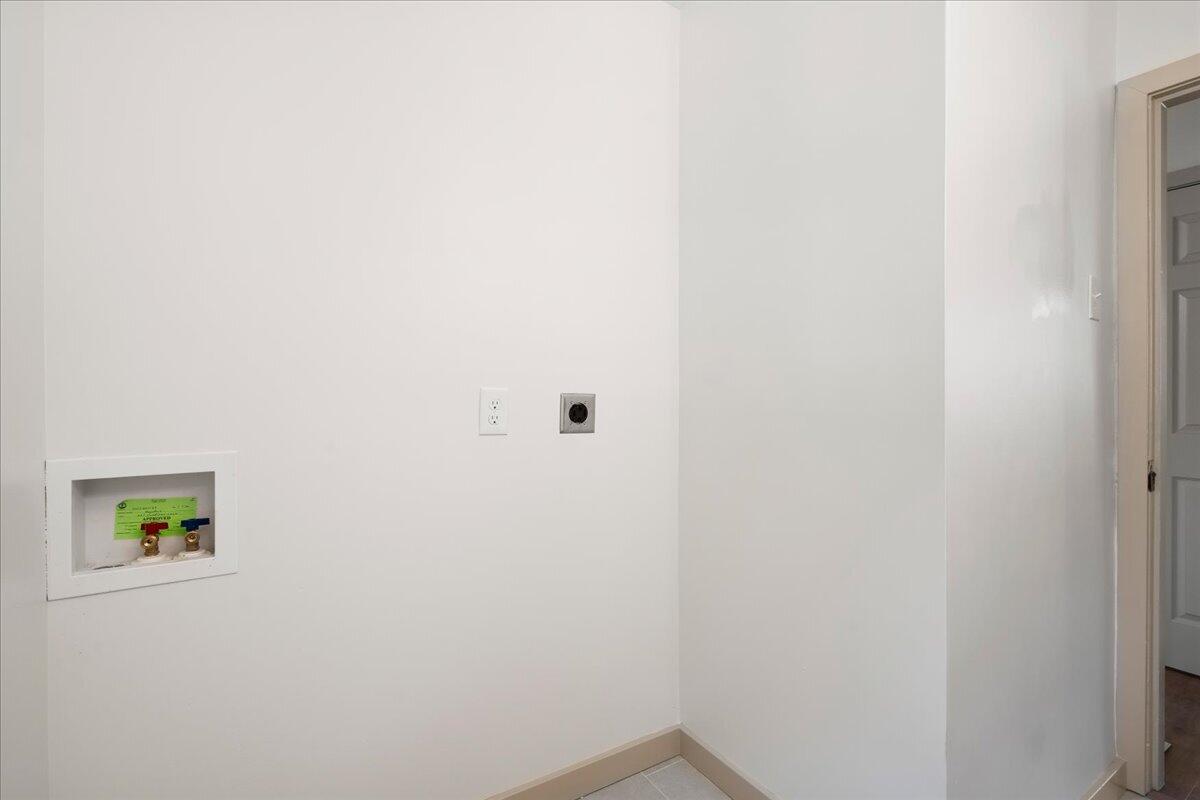 634 Cardinal Lane Property Photo 20