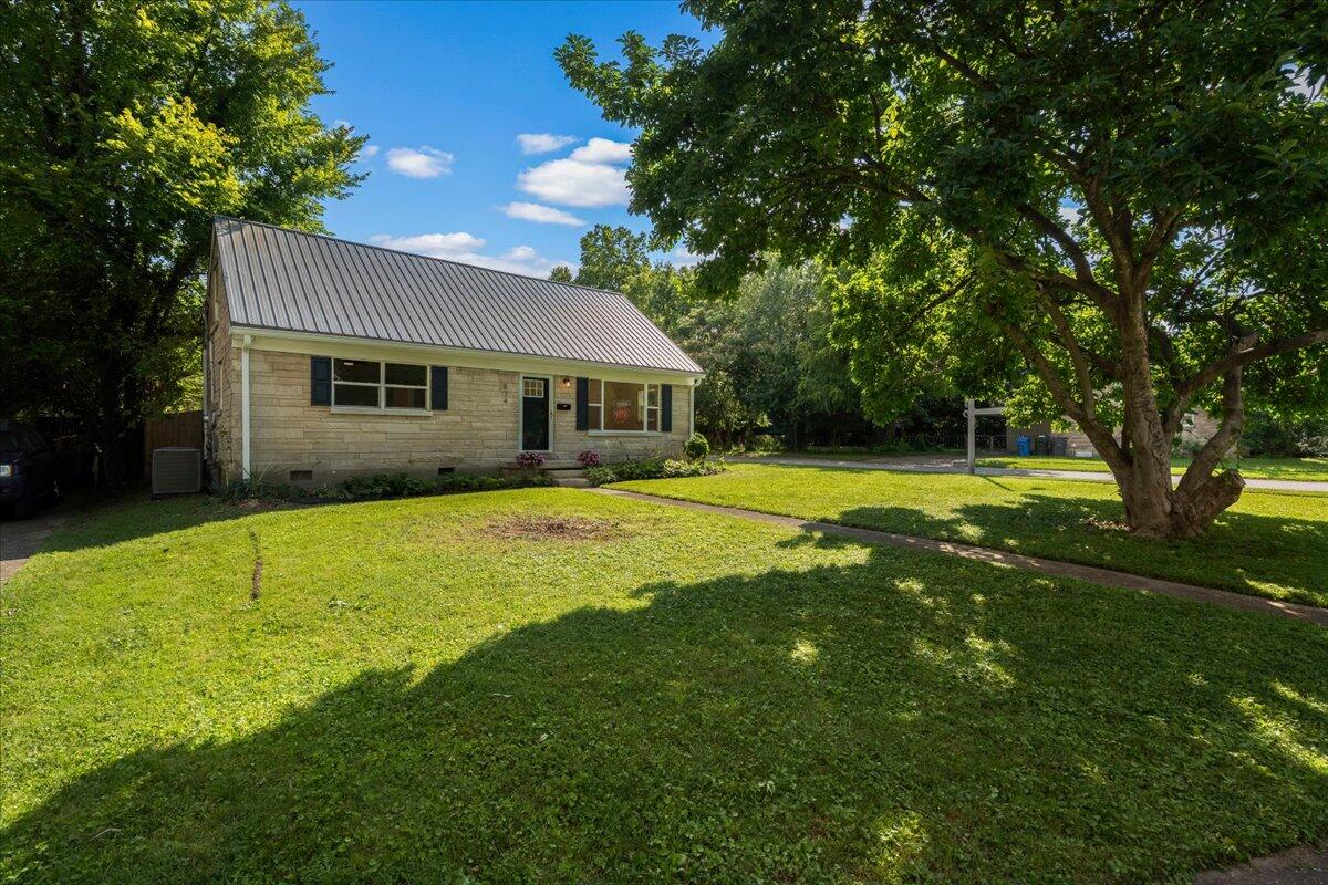 634 Cardinal Lane Property Photo 39