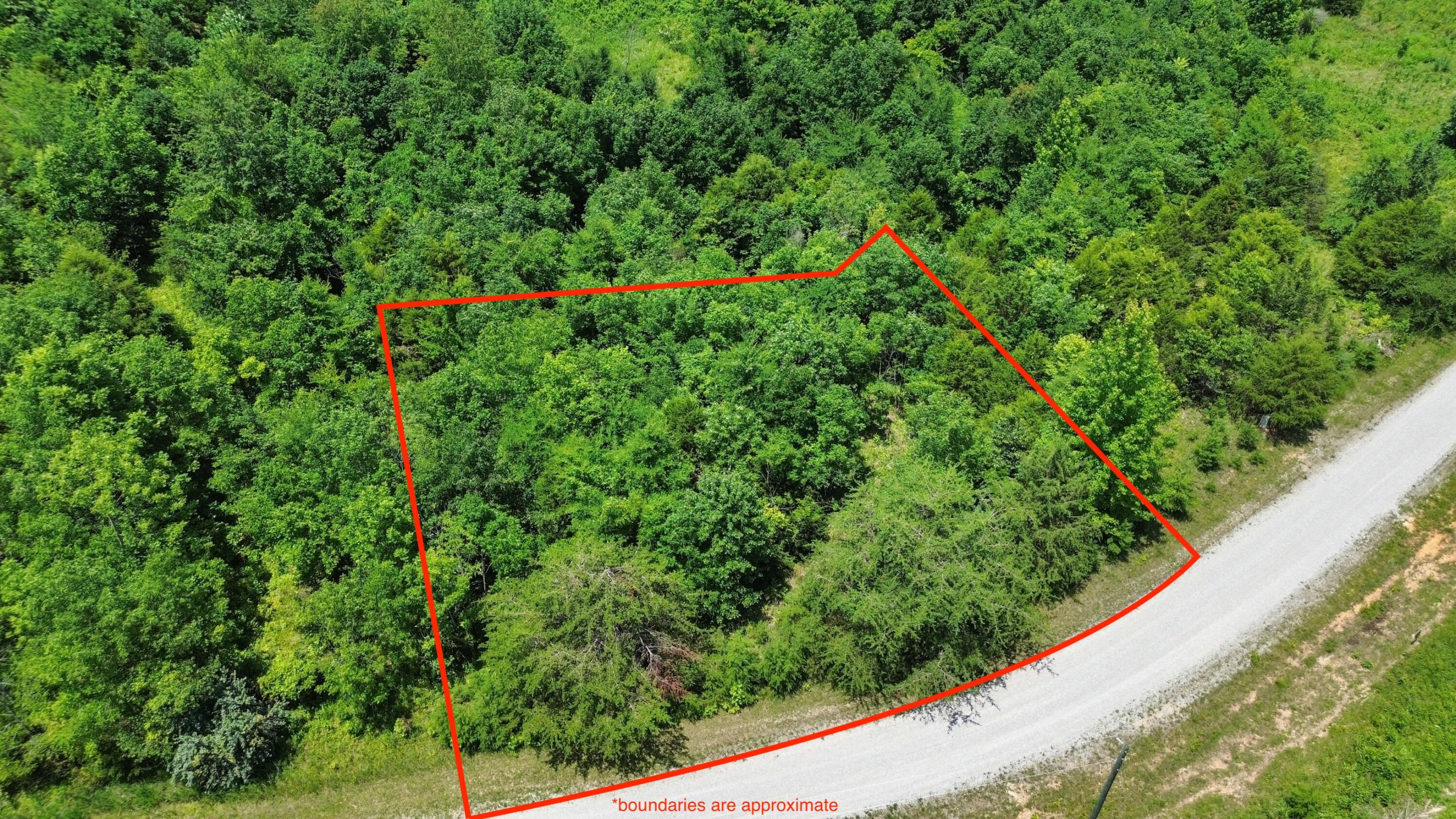 122 Kelly Circle Property Photo 1