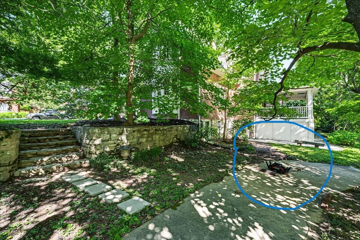 207 Paul Sawyier Drive Property Photo 34