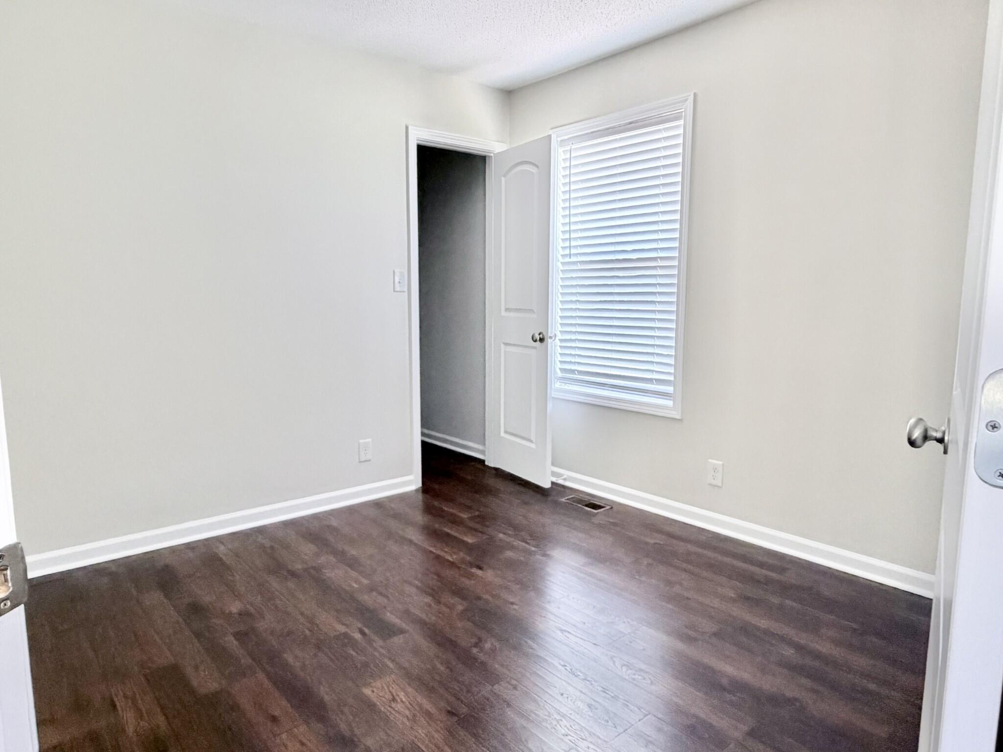 416 Sideline Drive Property Photo 9