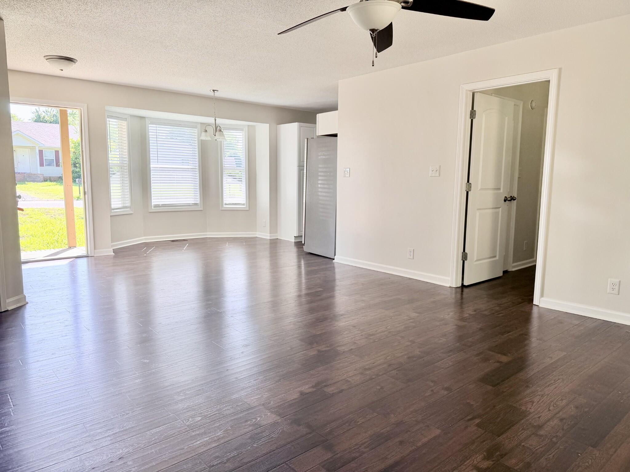 416 Sideline Drive Property Photo 12