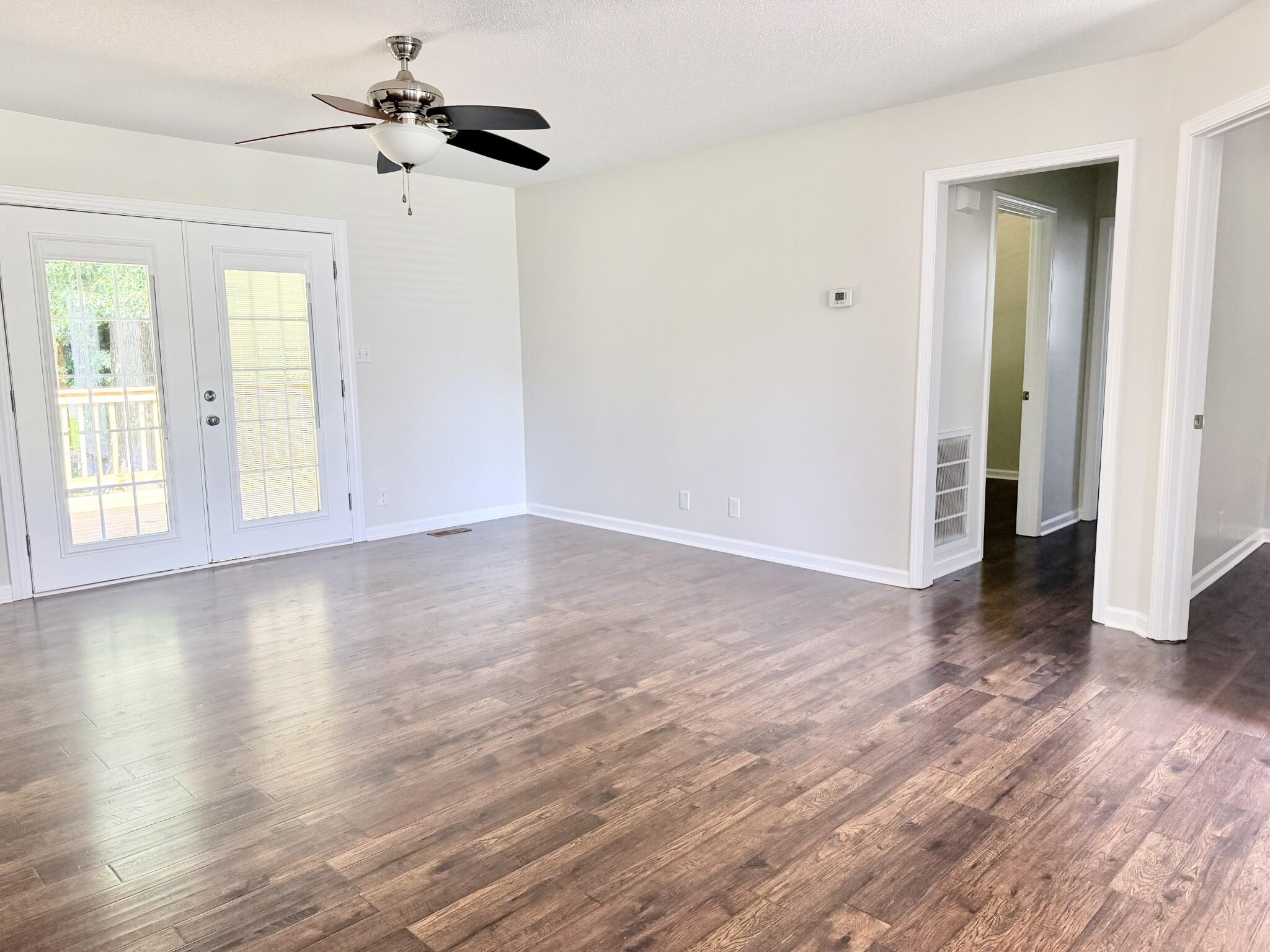 416 Sideline Drive Property Photo 17
