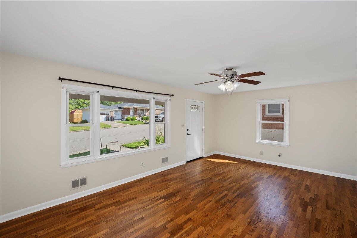 153 Sunset Drive Property Photo 4