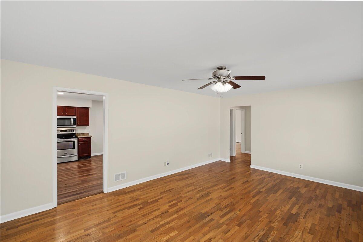 153 Sunset Drive Property Photo 7