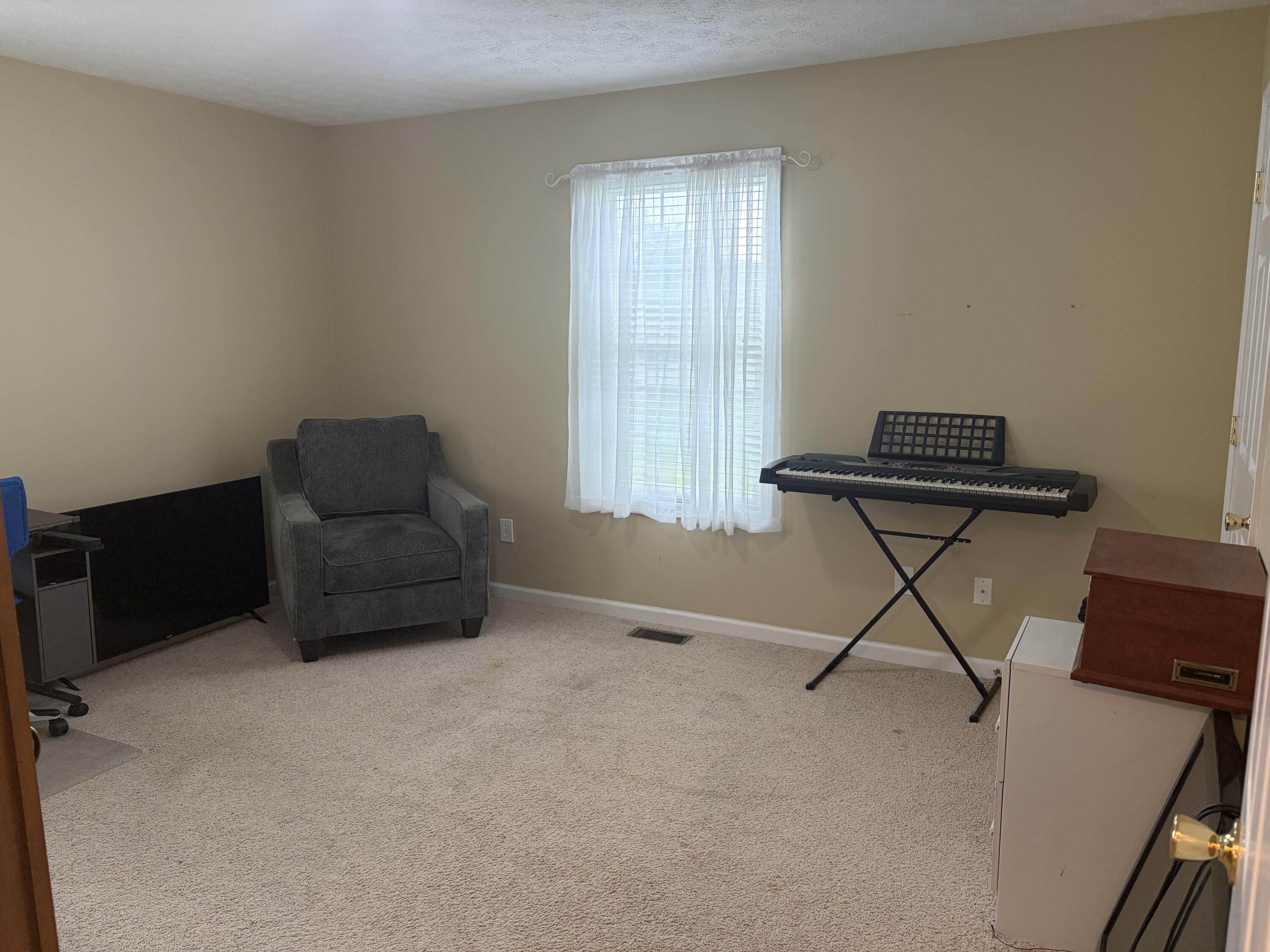 451 Bellaire Drive Property Photo 10