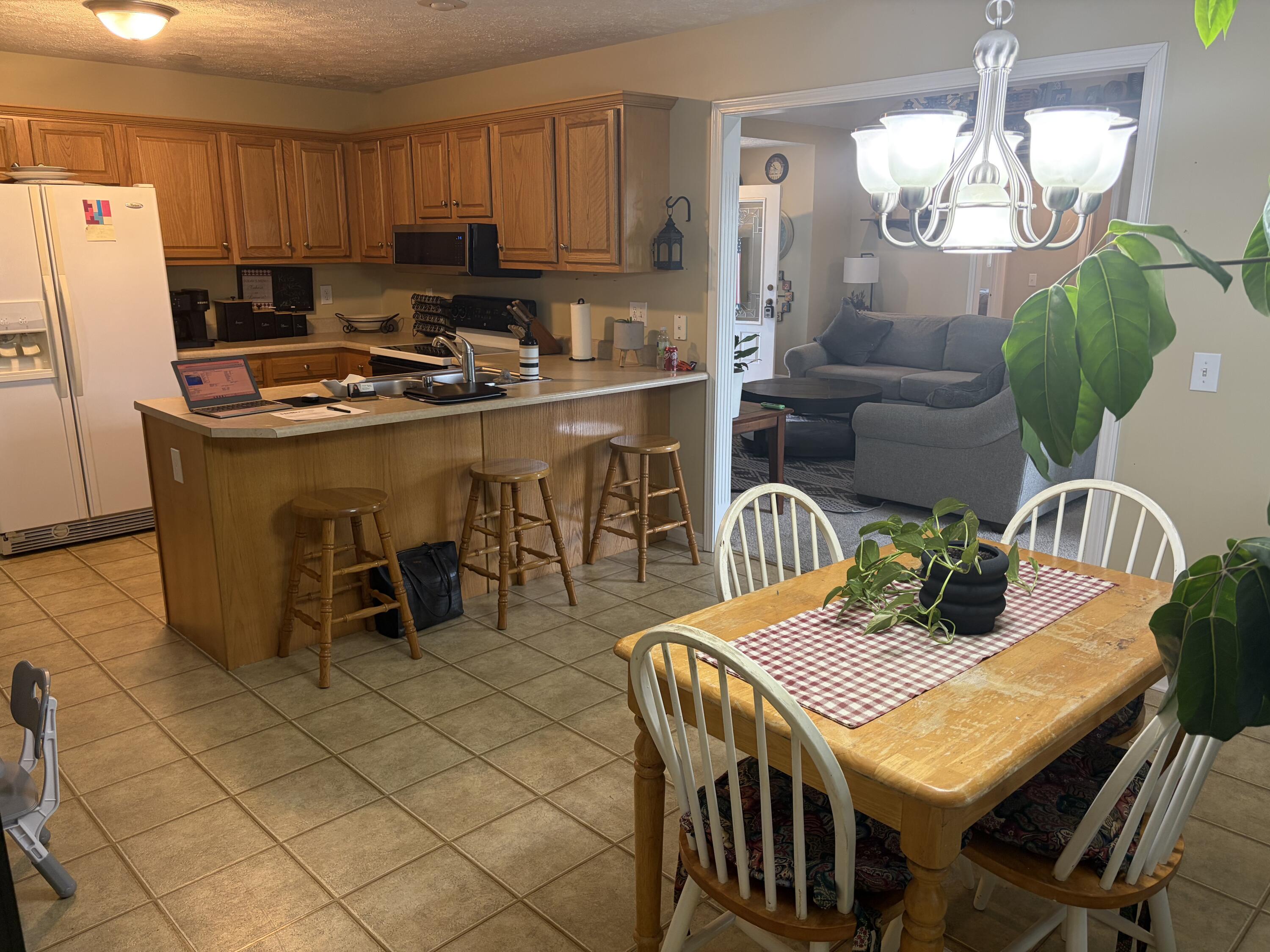 451 Bellaire Drive Property Photo 16