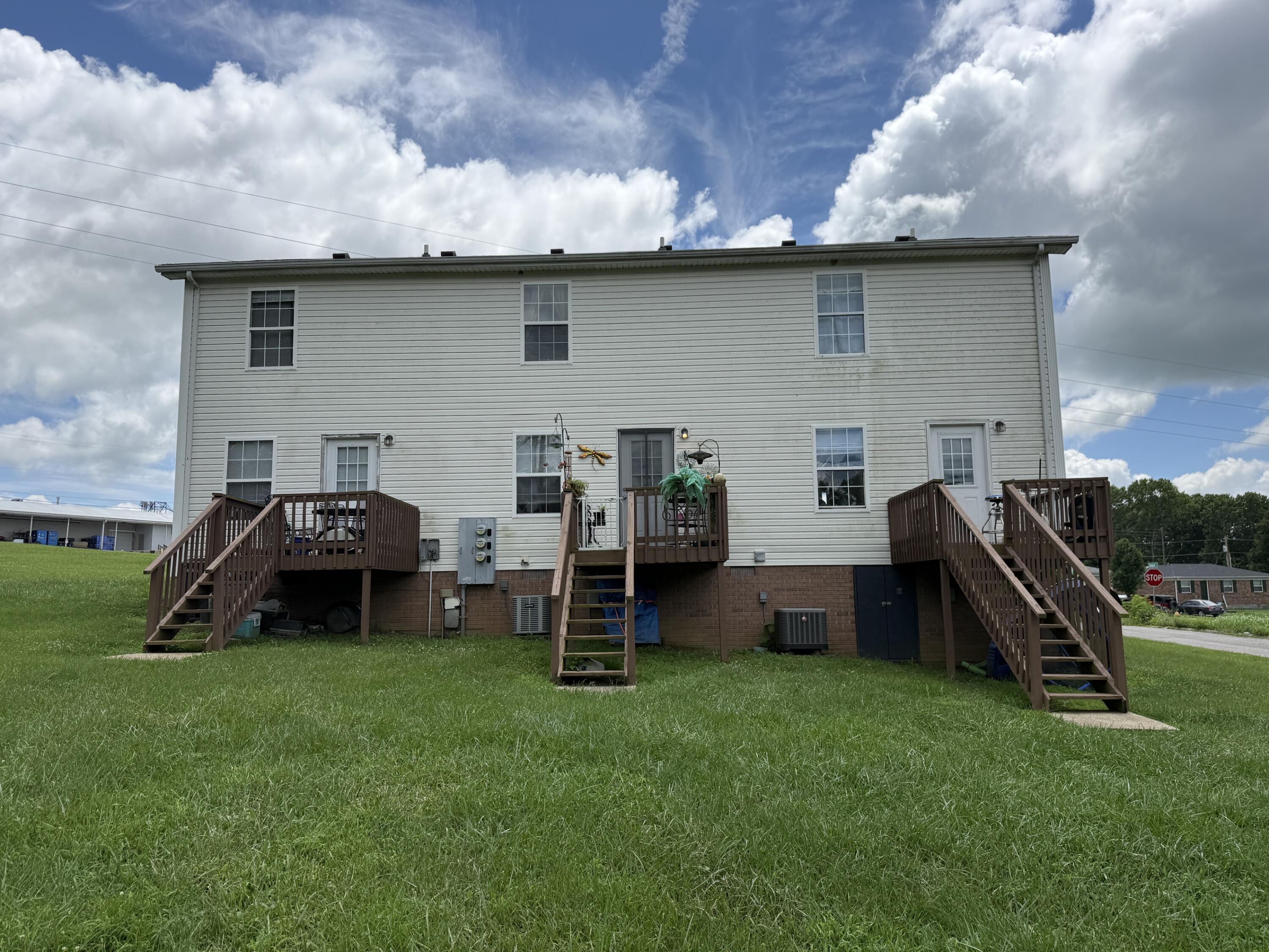 144 148 Owsley Drive Property Photo 5